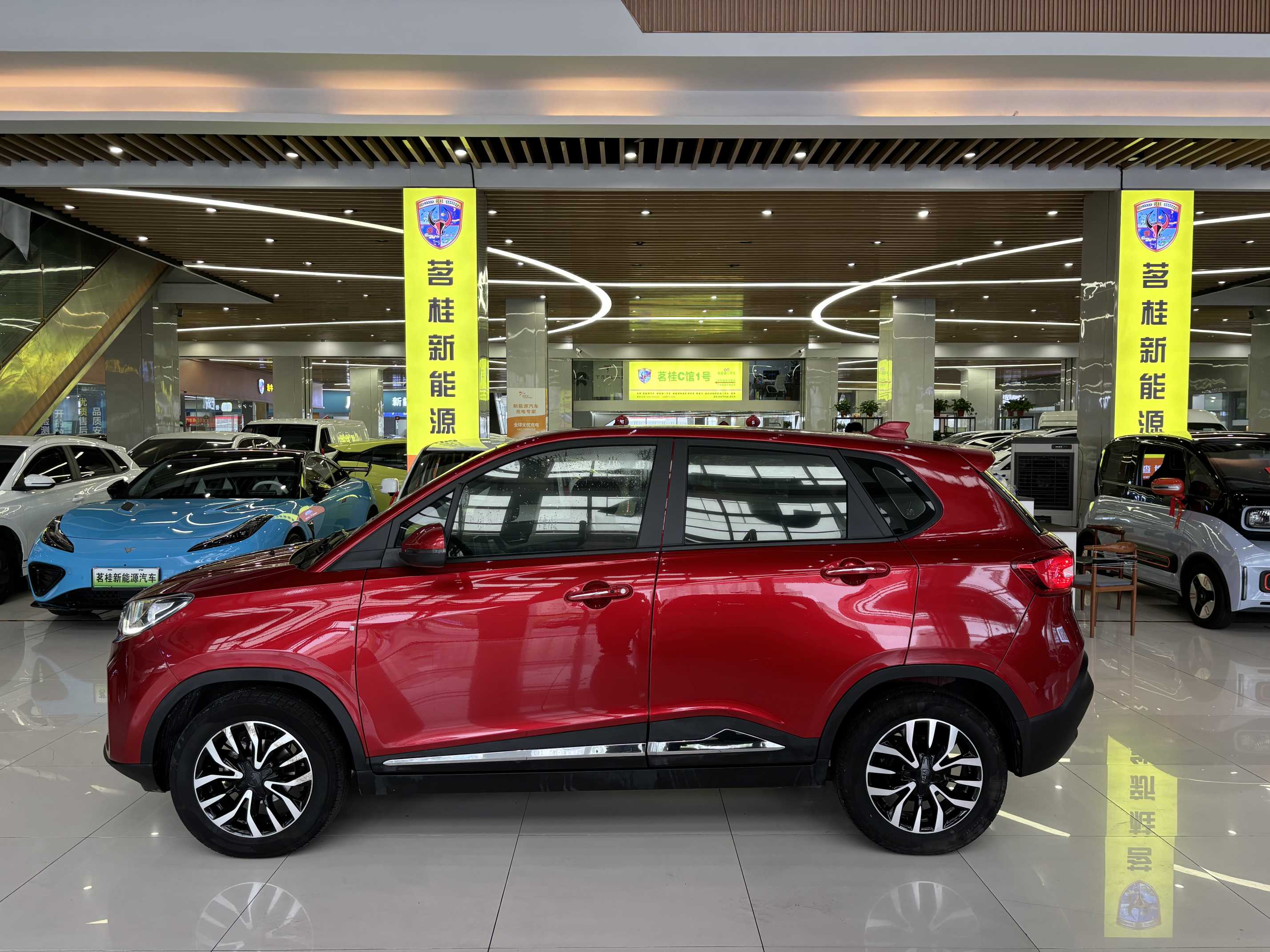 哪吒汽车 哪吒N01 2019 汽车图片 #7