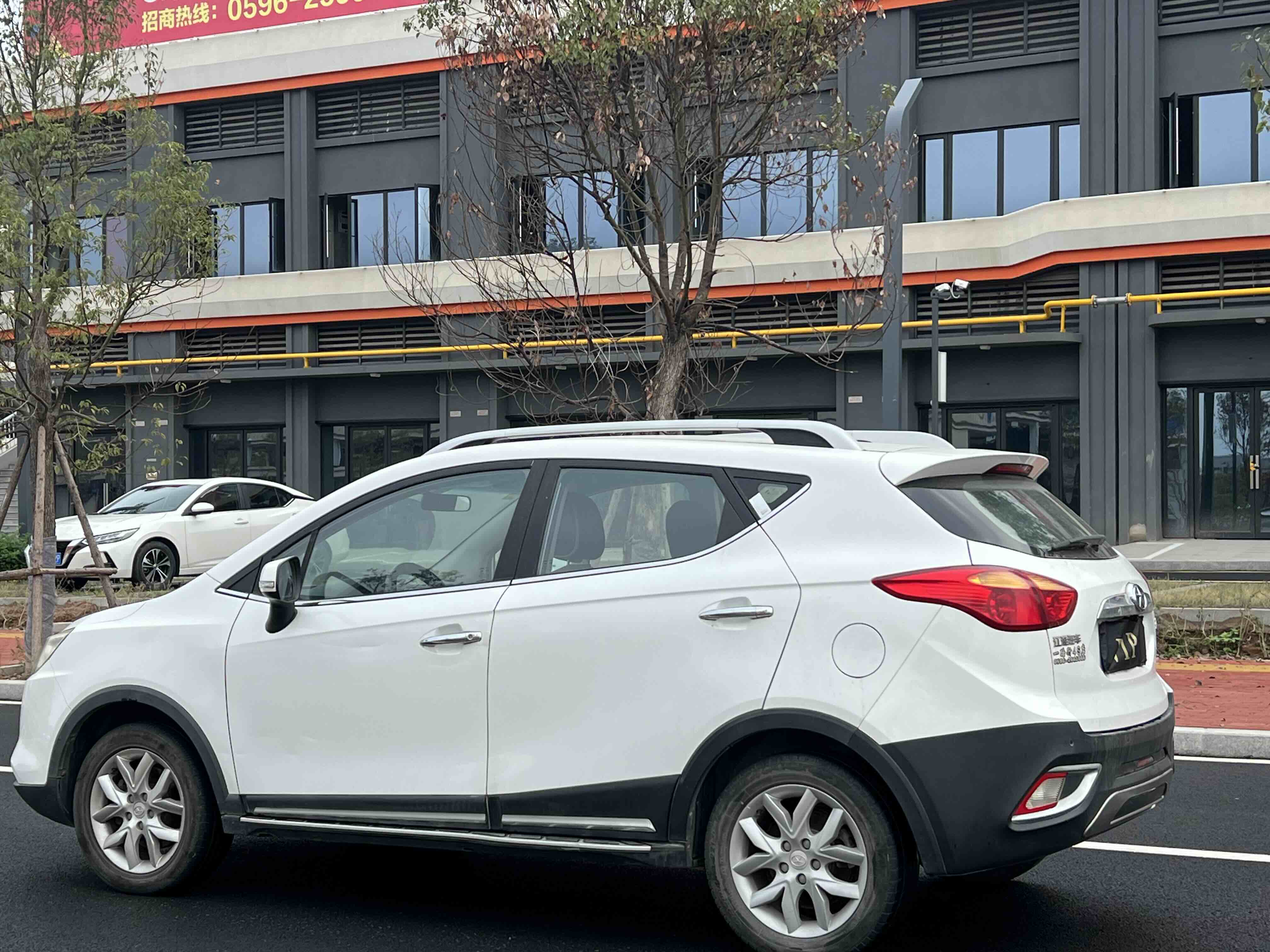 JAC 2015 #7 JAC 2015 car image #7