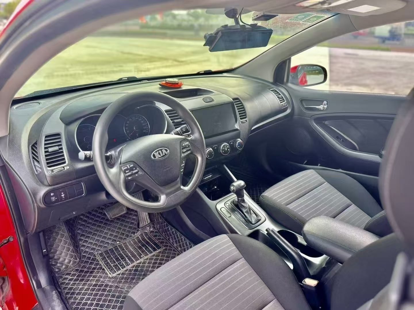 起亚 速迈 2015 汽车图片 #7