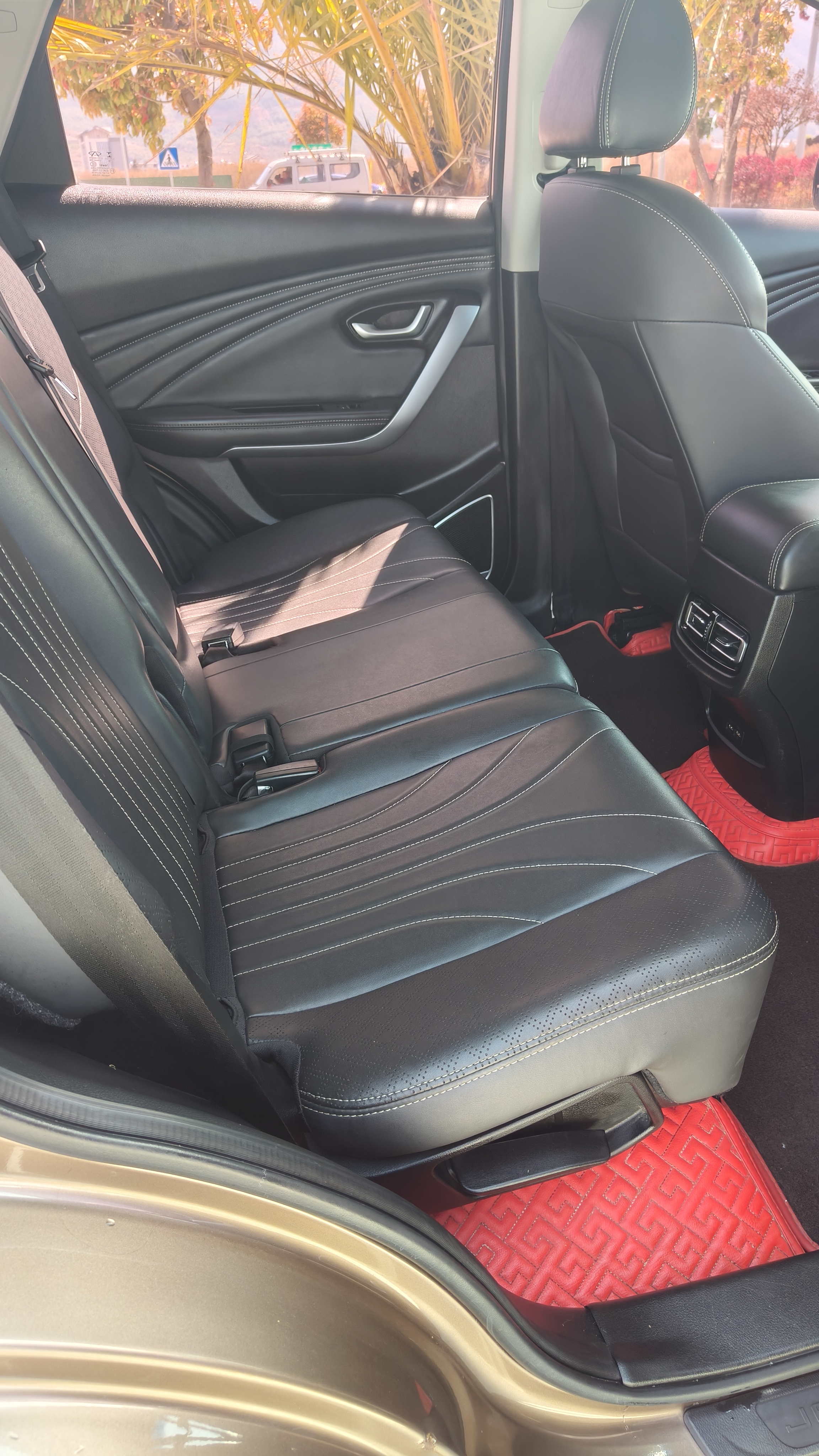 Jetour 2019 #7 Jetour 2019 car image #7