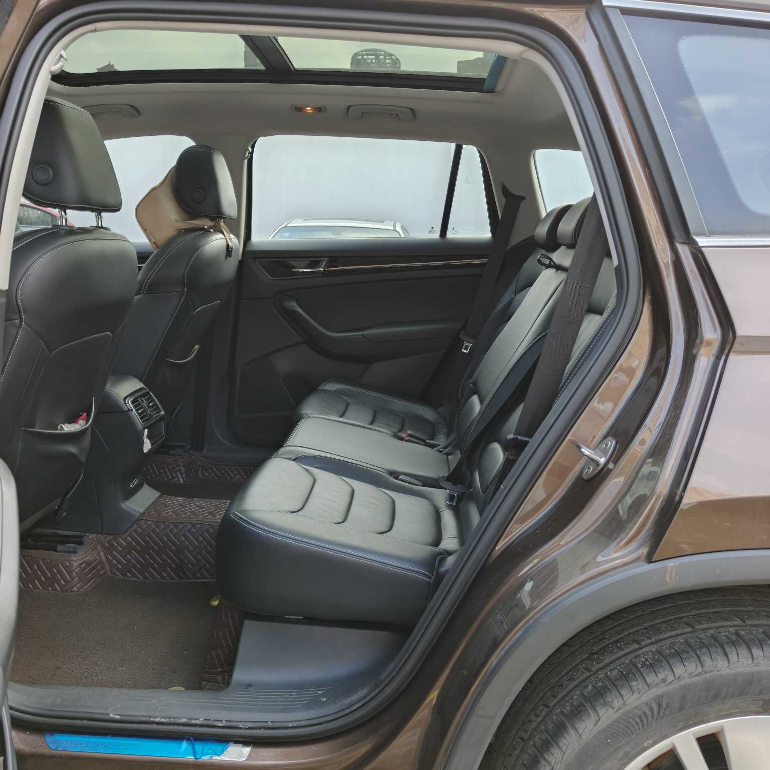 Skoda Kodiaq 2018 imagem de carro #7