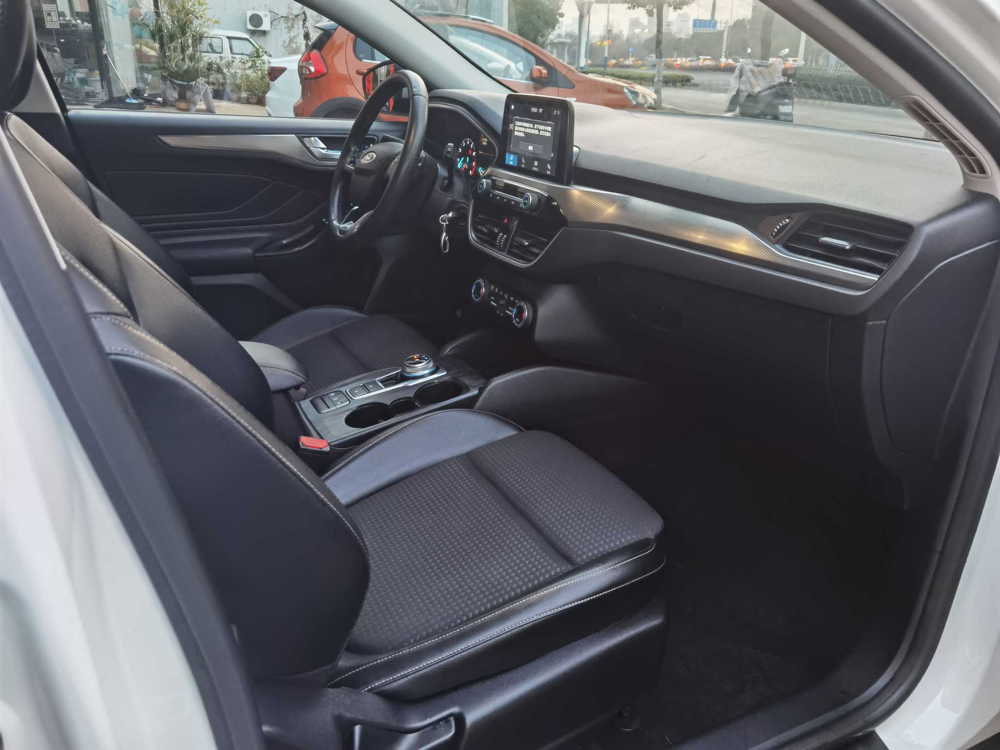 Ford Focus 2019 car image #7