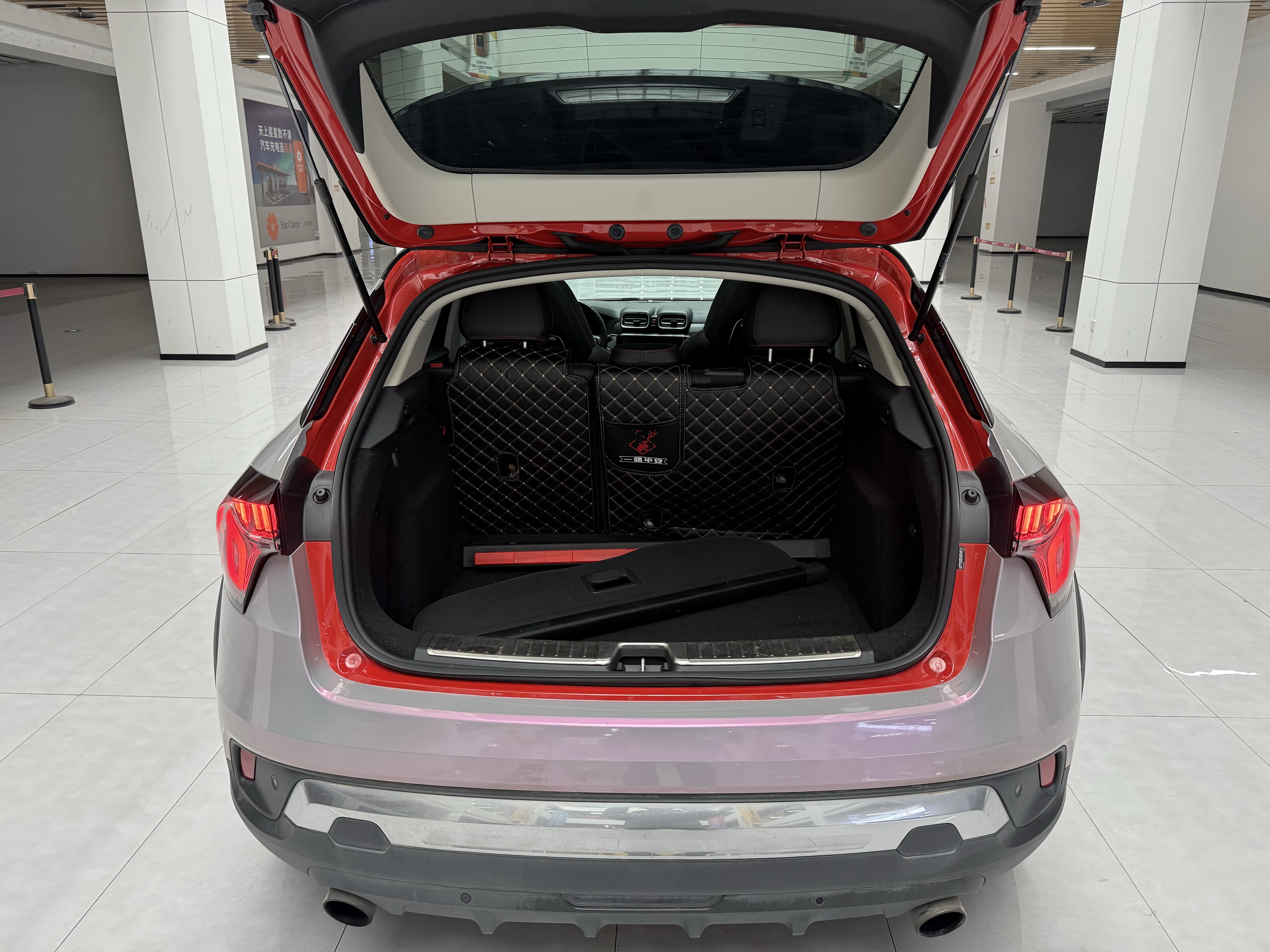 Lynk & Co 02 2019 car image #7