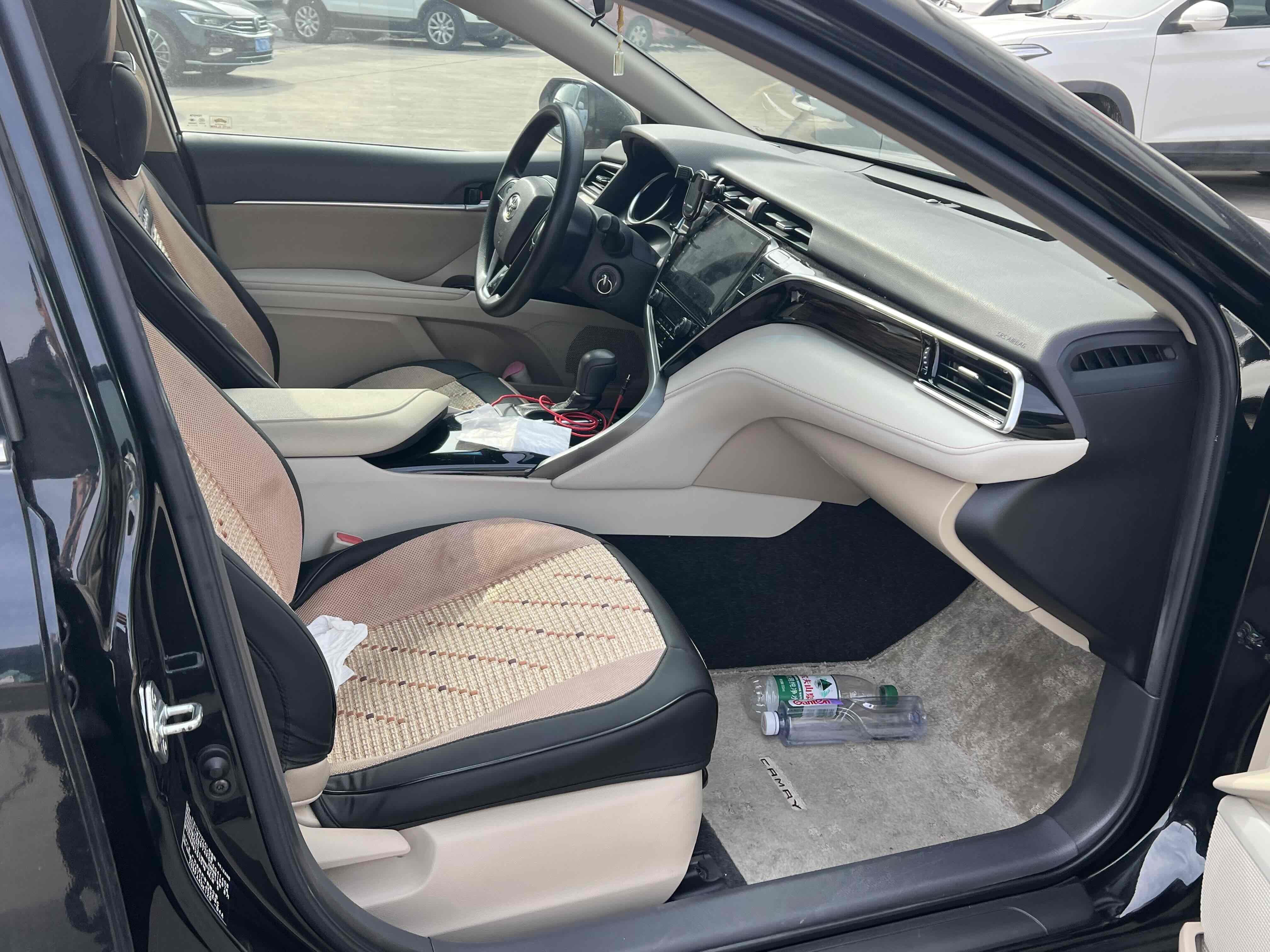 Toyota Camry 2019 car image #7