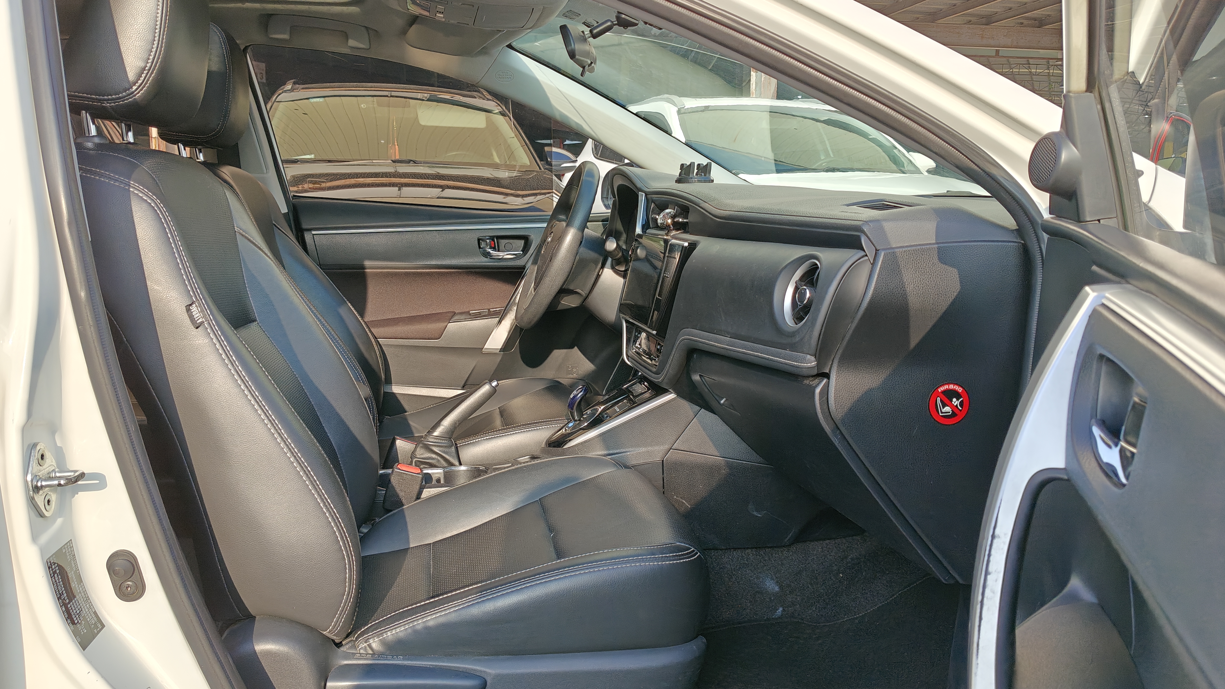 Toyota Corolla Hybird E+ 2020 immagine di auto #7