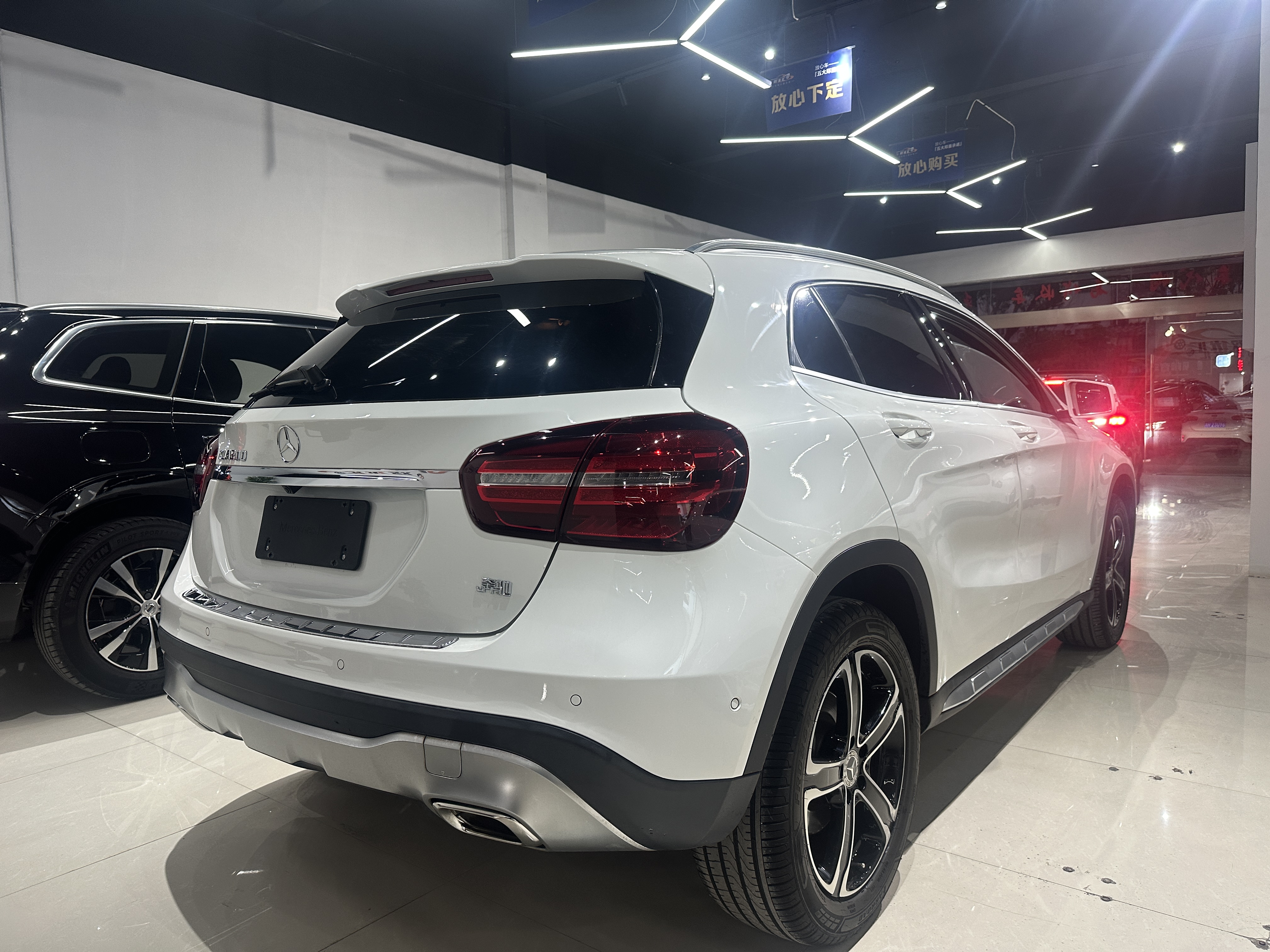 Mercedes-Benz GLA Class 2019 car image #7