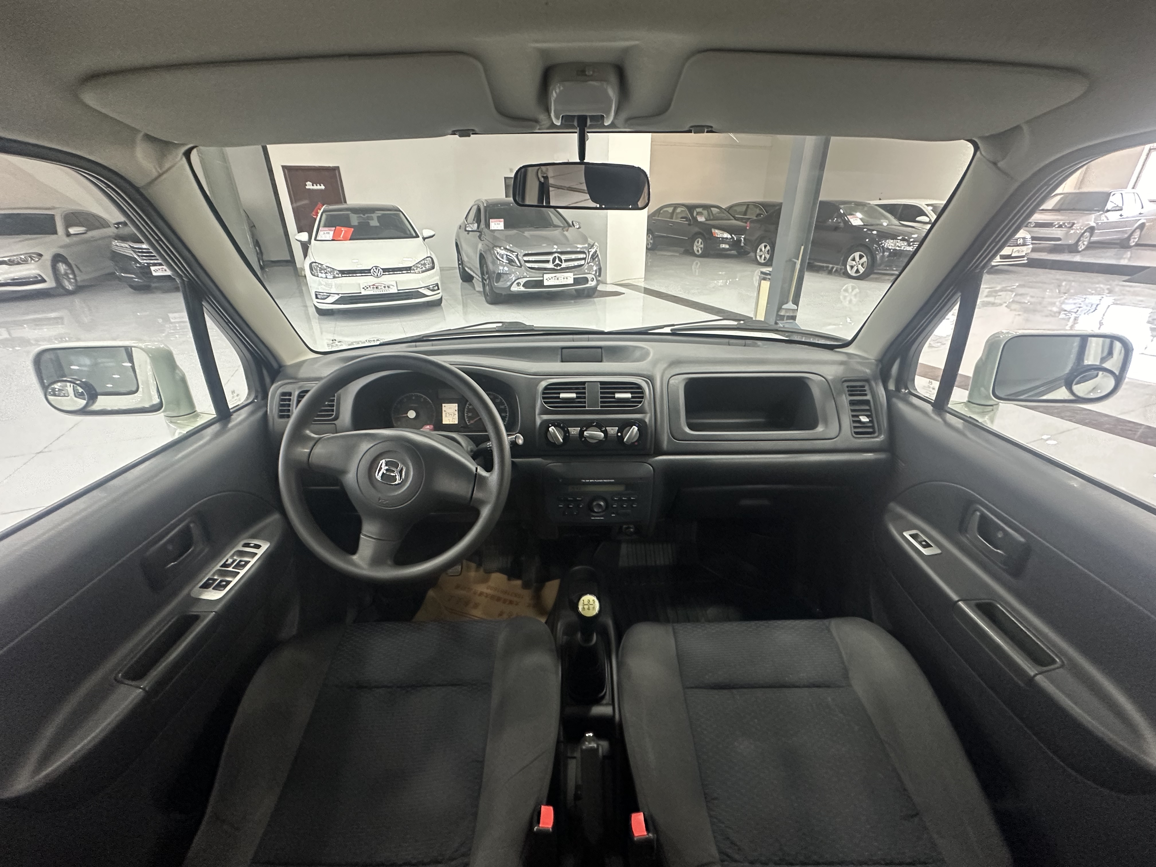 Suzuki 2019 car image #7