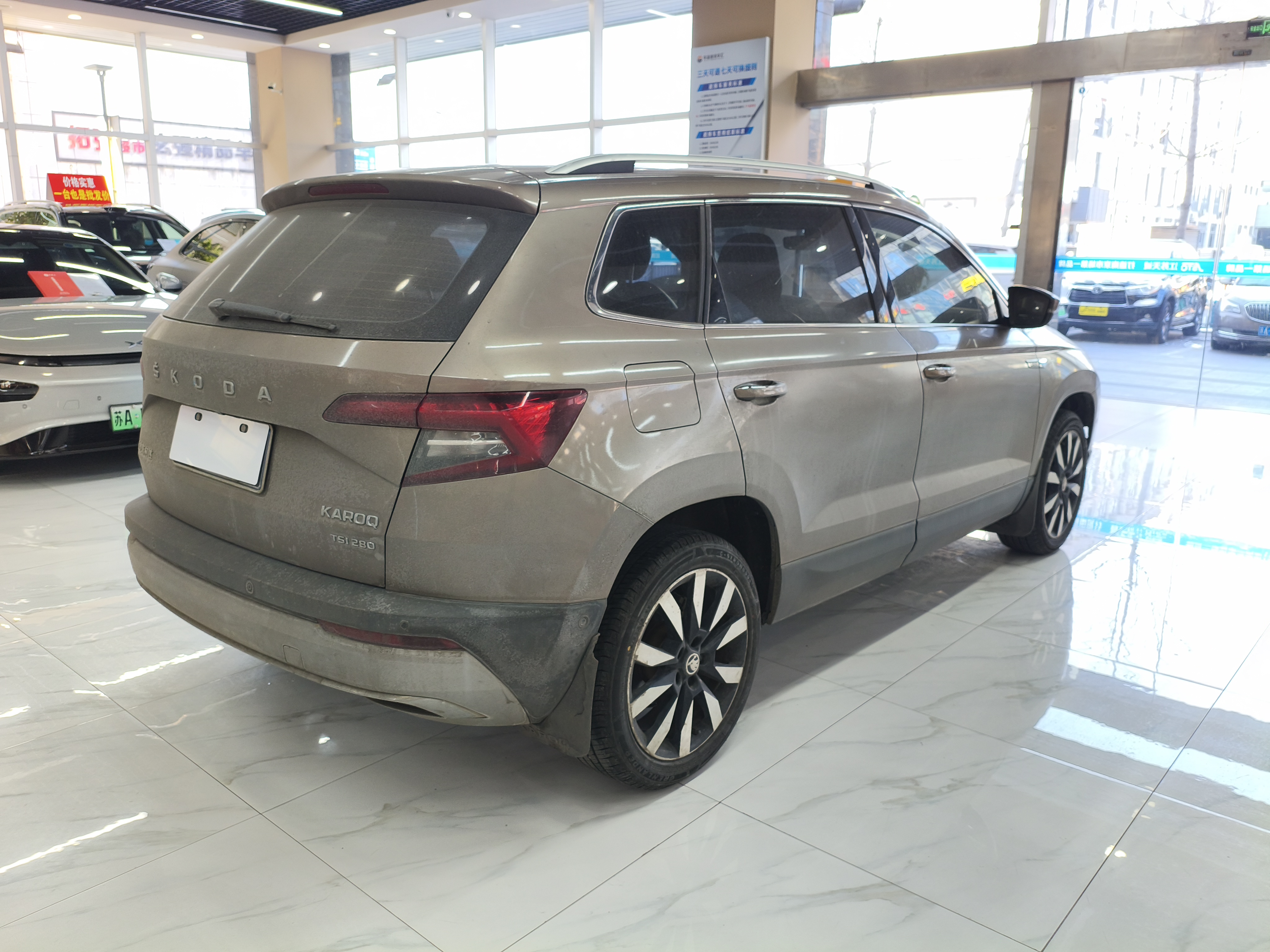 Skoda Karoq 2019 car image #7