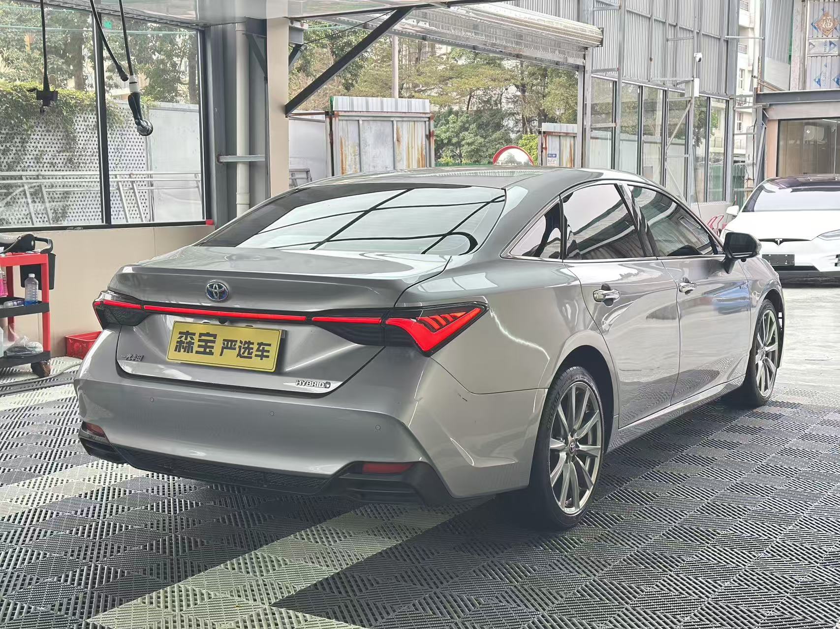 Toyota Avalon 2020 car image #7