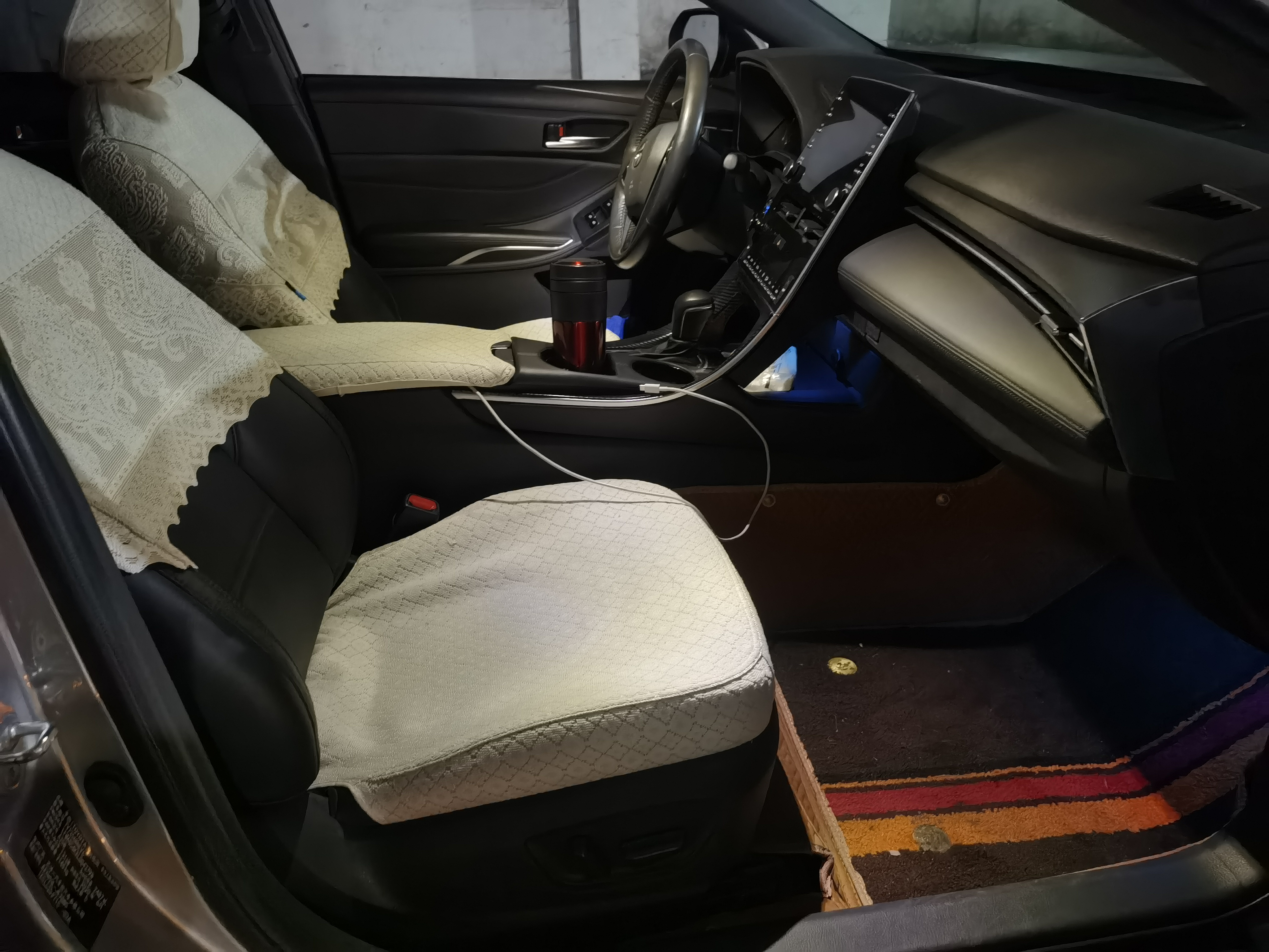 Toyota Avalon 2020 car image #7