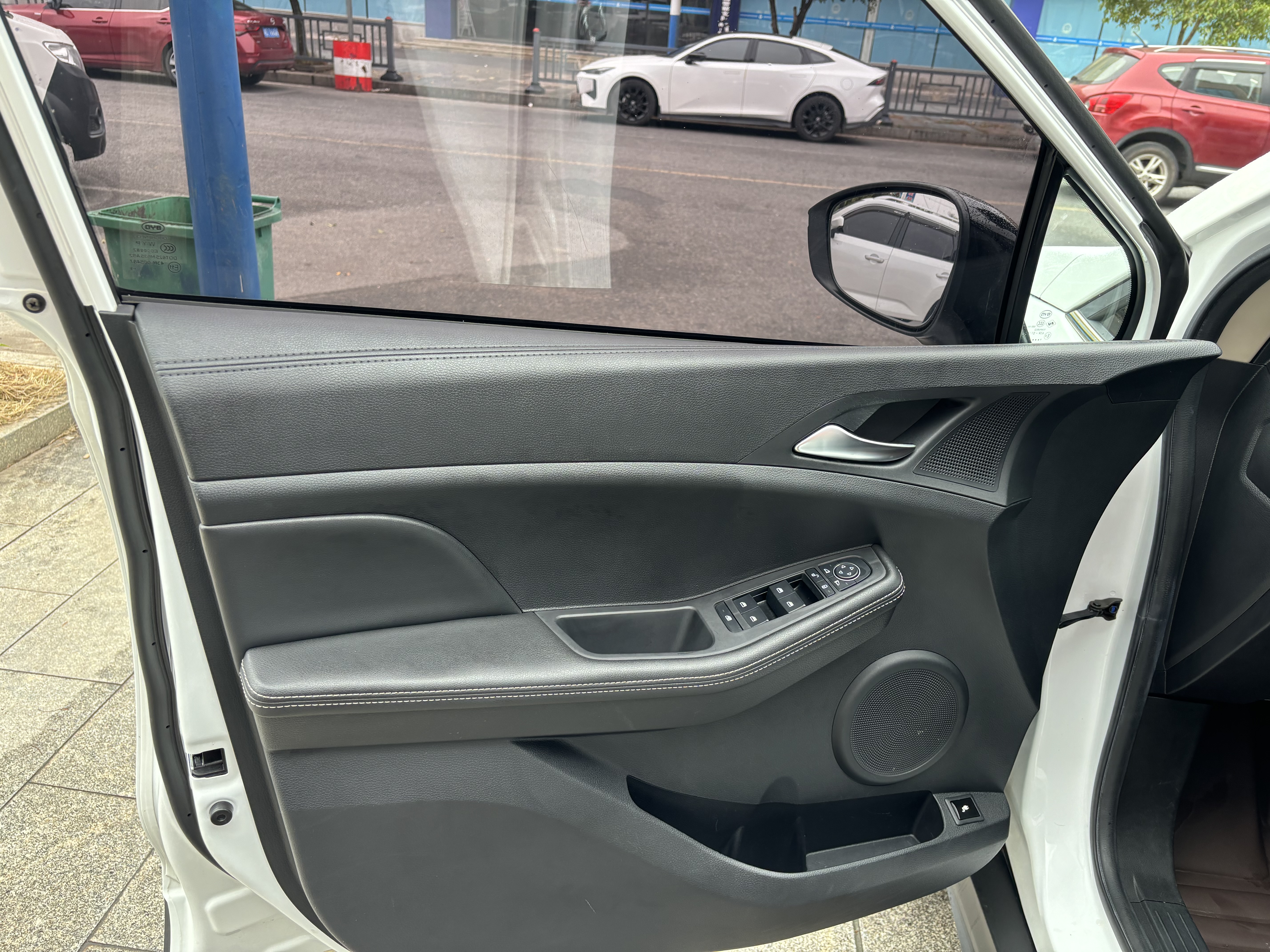 BYD Yuan New Energy 2020 car image #7