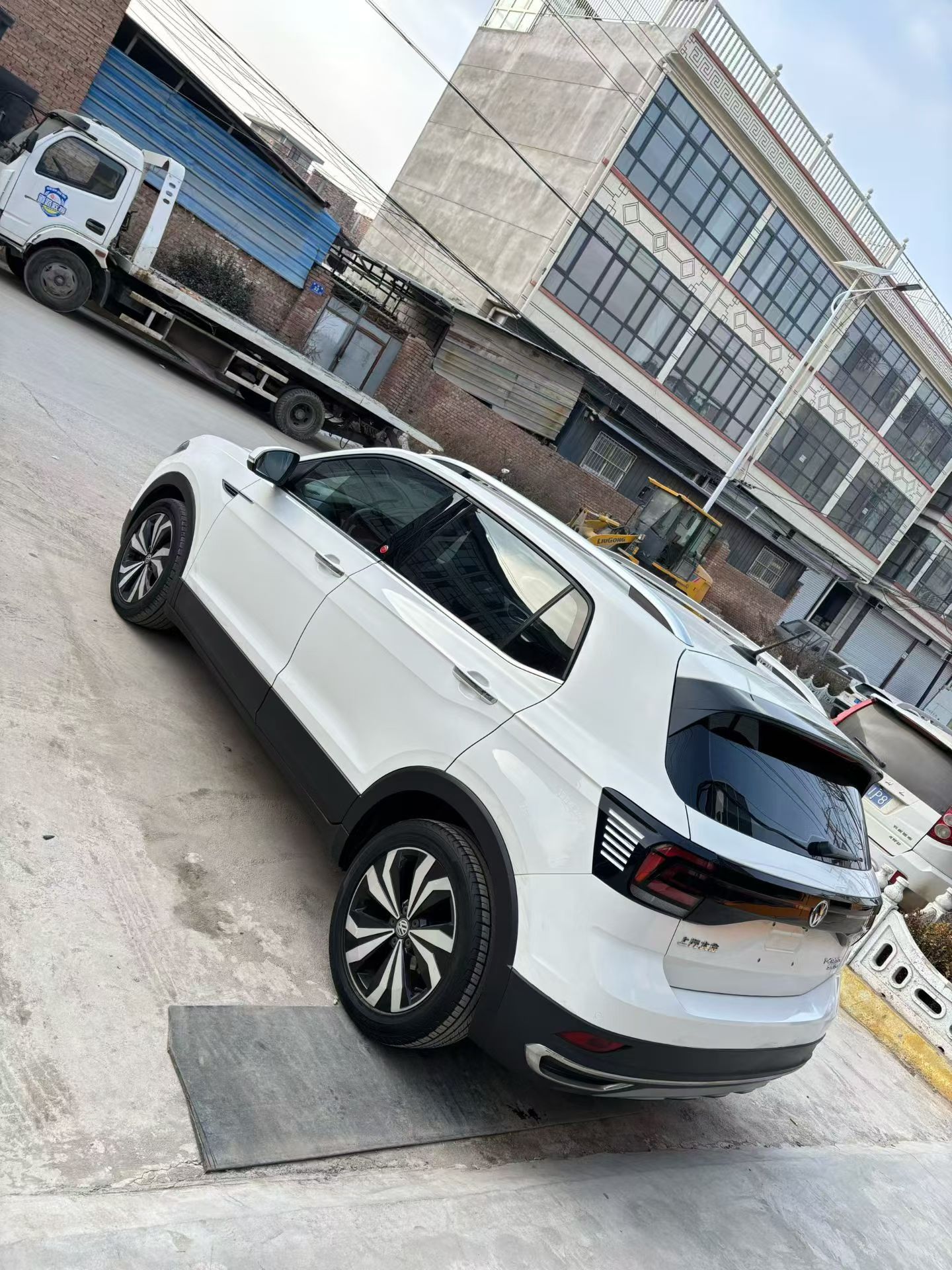 Volkswagen T-Cross 2019 car image #7