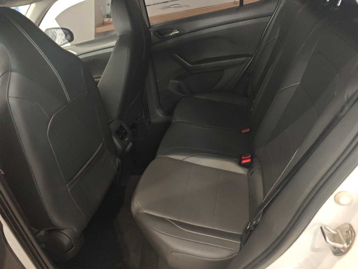Volkswagen T-Cross 2020 car image #7