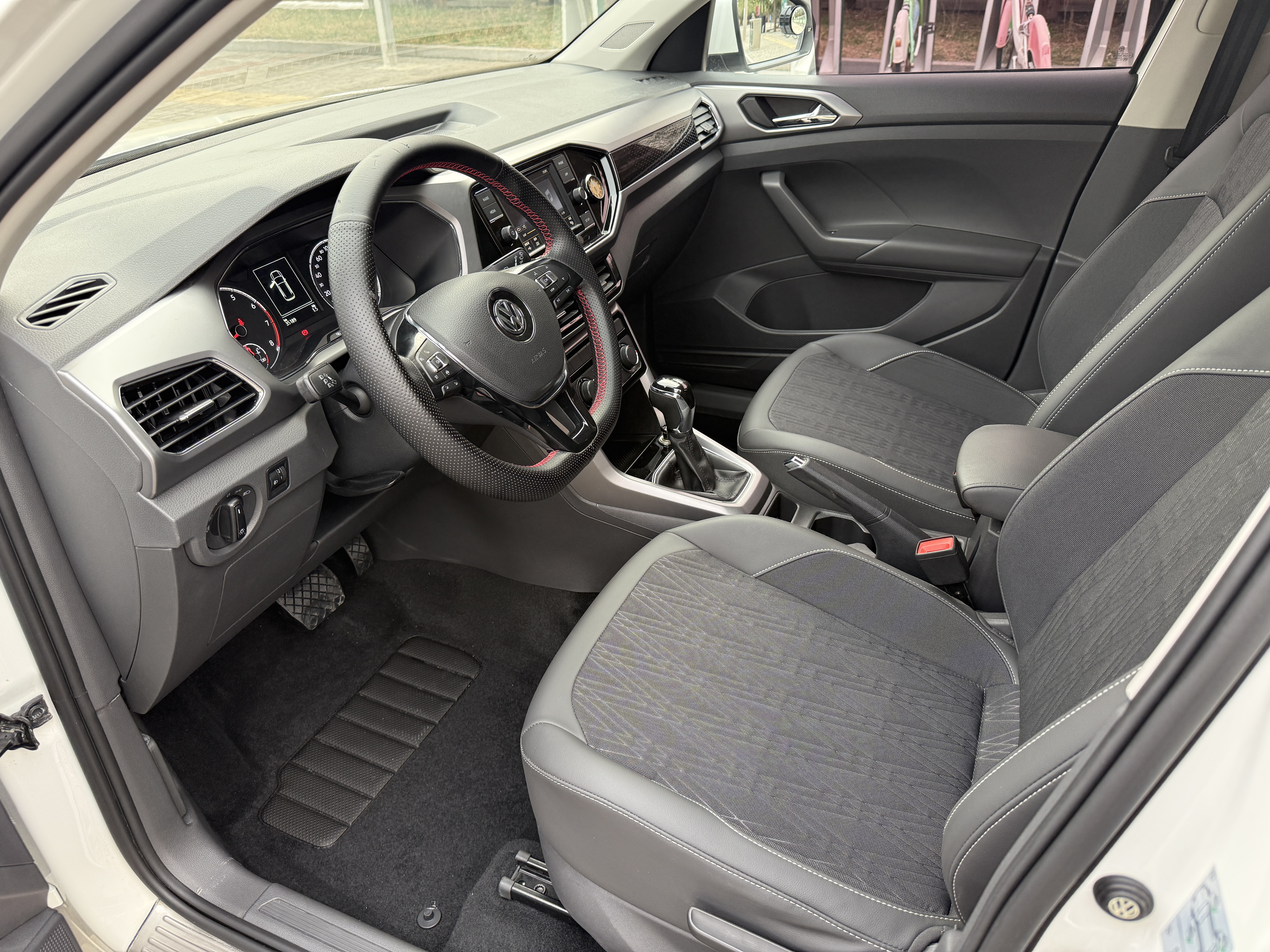 Volkswagen T-Cross 2020 #7 Volkswagen T-Cross 2020 car image #7