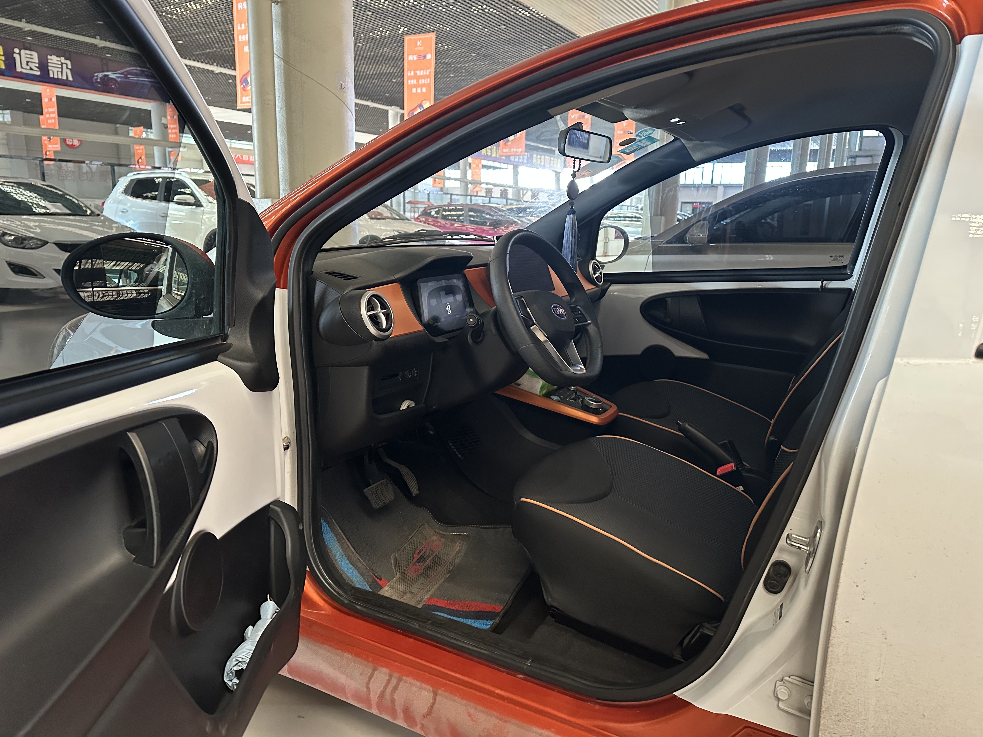 BYD e1 2020 #7 BYD e1 2020 car image #7