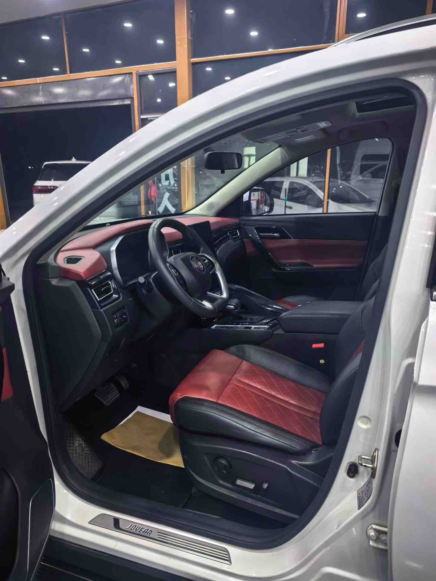 T5 L 2019 immagine di auto #7