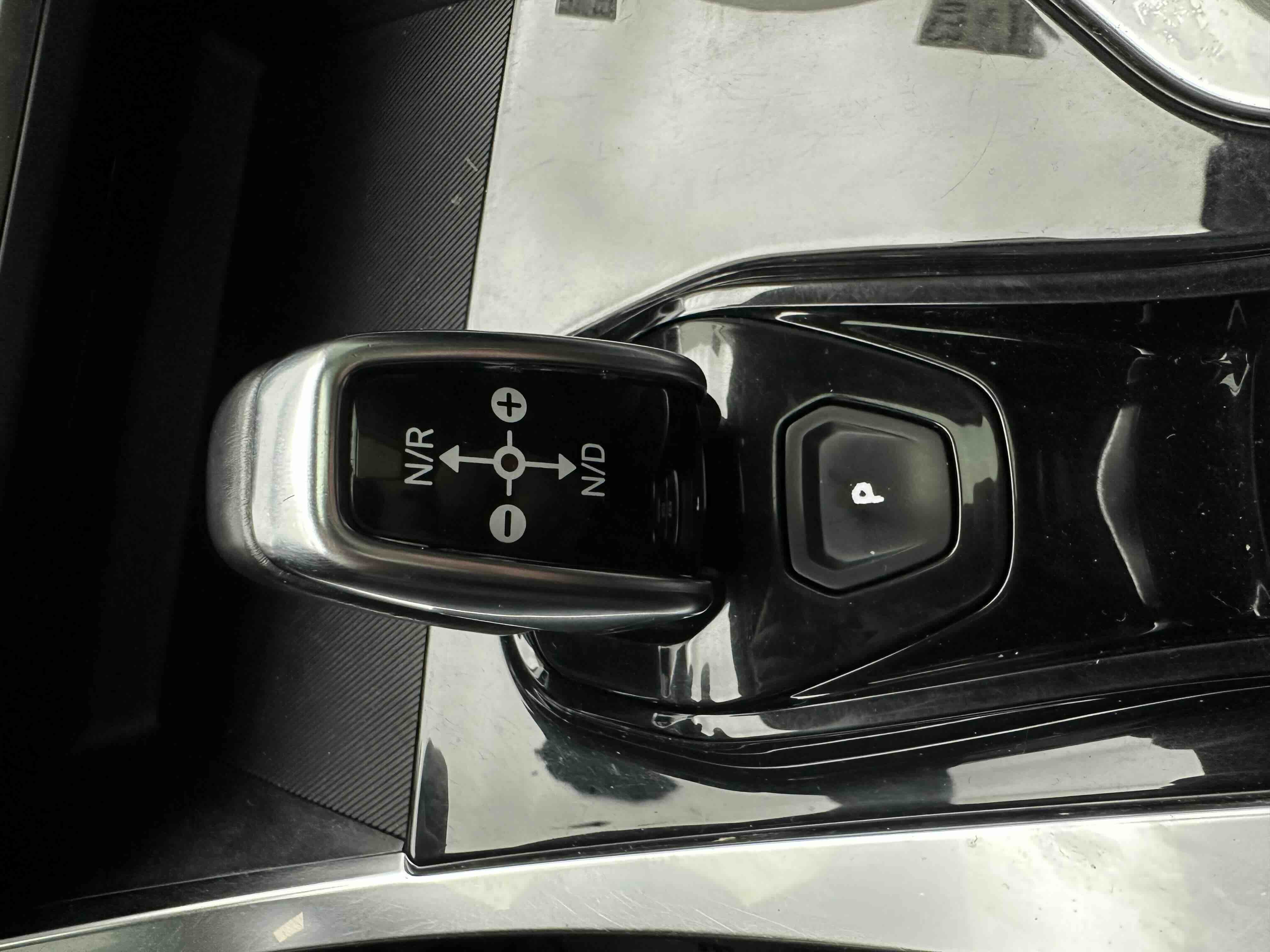 Lynk & Co 2020 #7 Lynk & Co 2020 car image #7