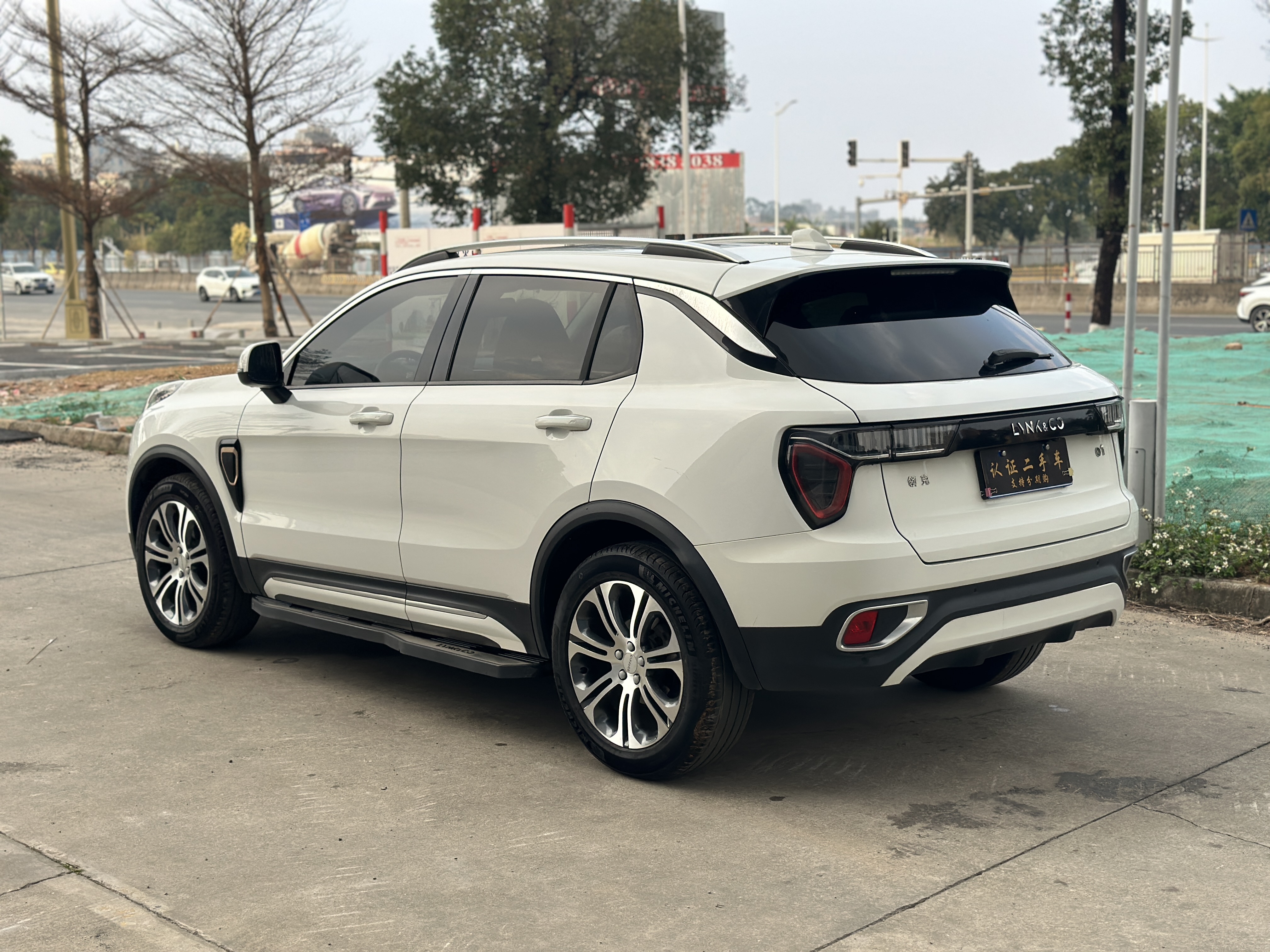 Lynk & Co 2019 #7 Lynk & Co 2019 car image #7