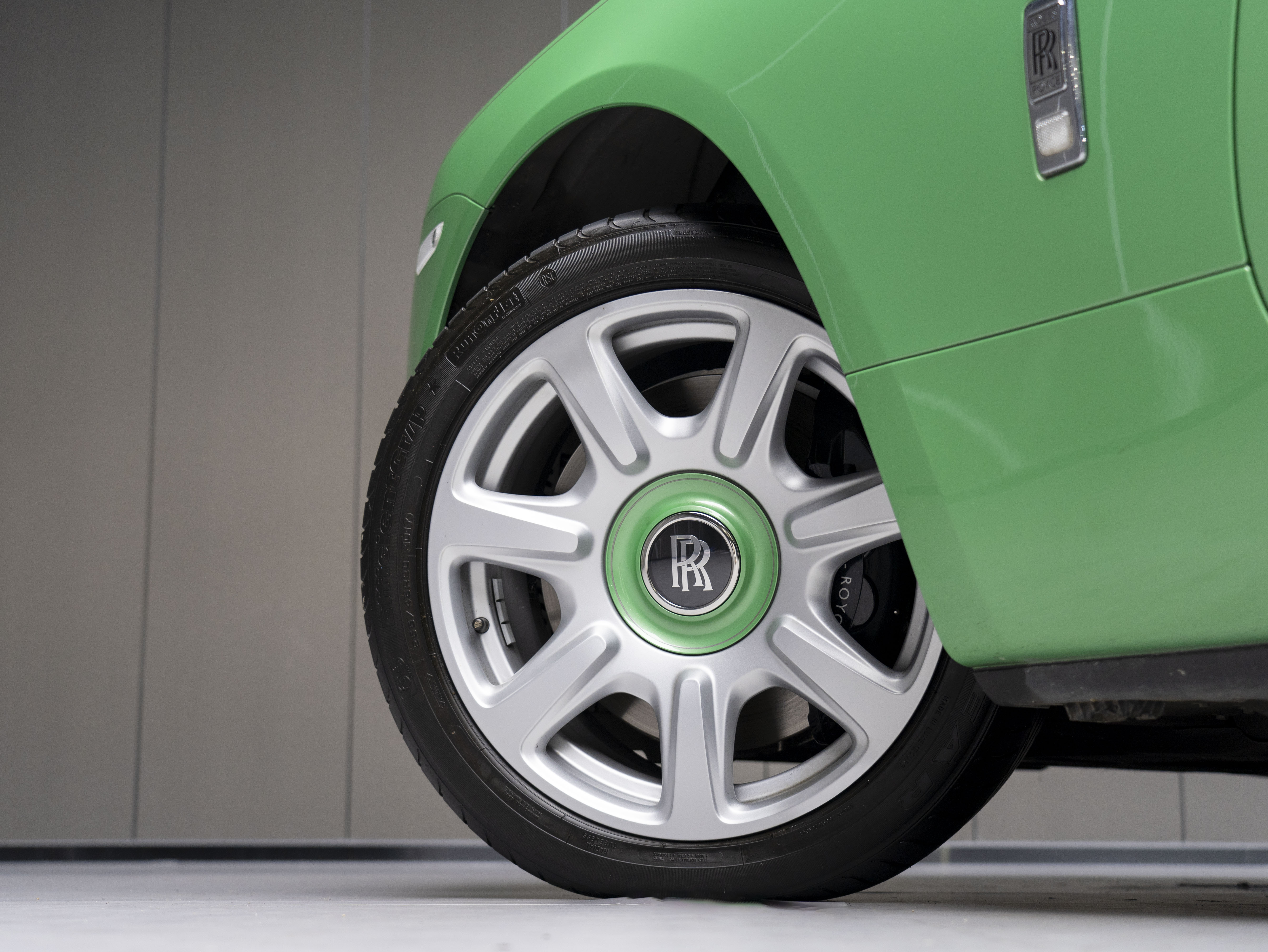 Rolls-Royce Dawn 2019 car image #7