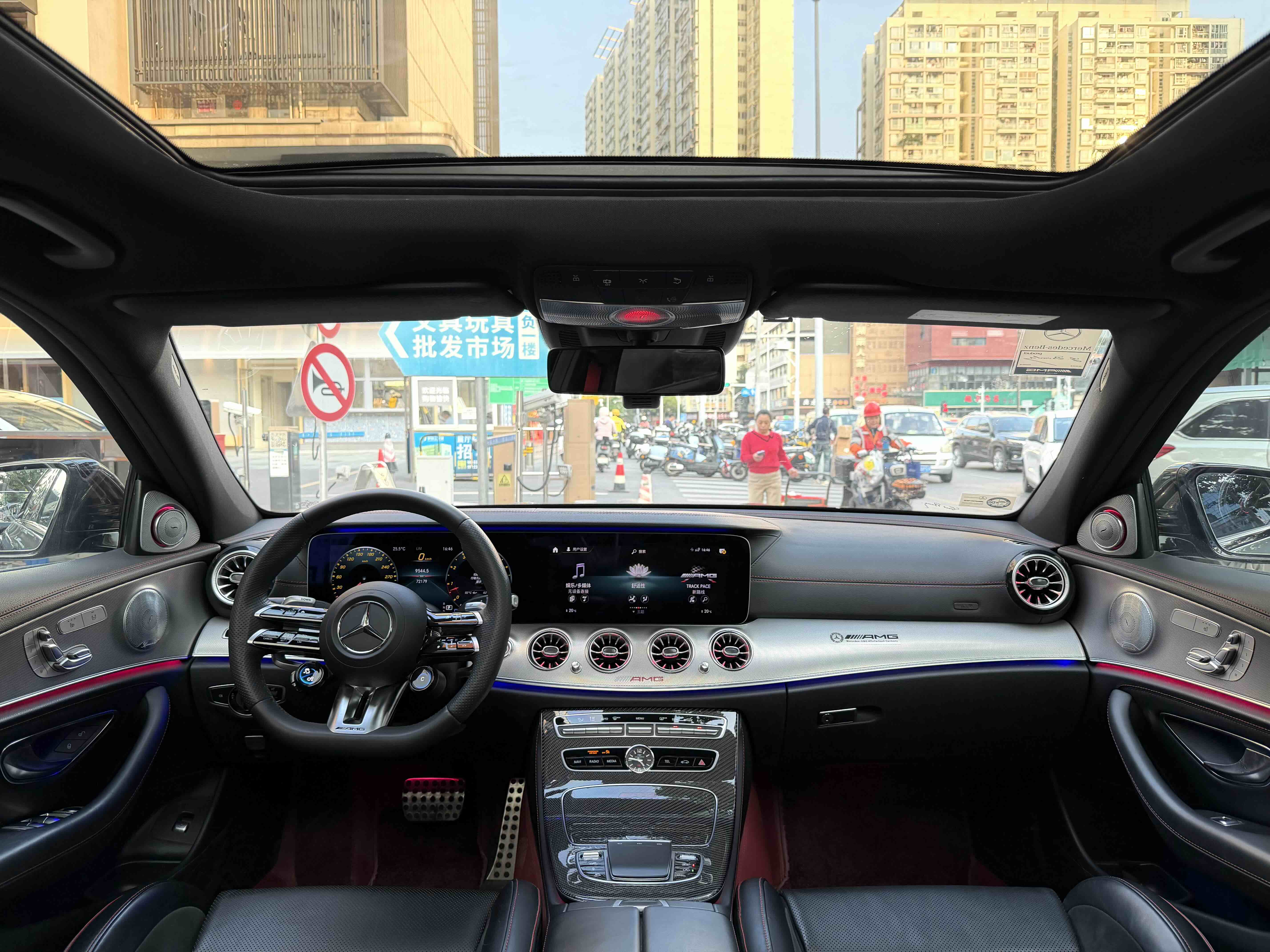 Mercedes-Benz E AMG 2020 صورة سيارة #7