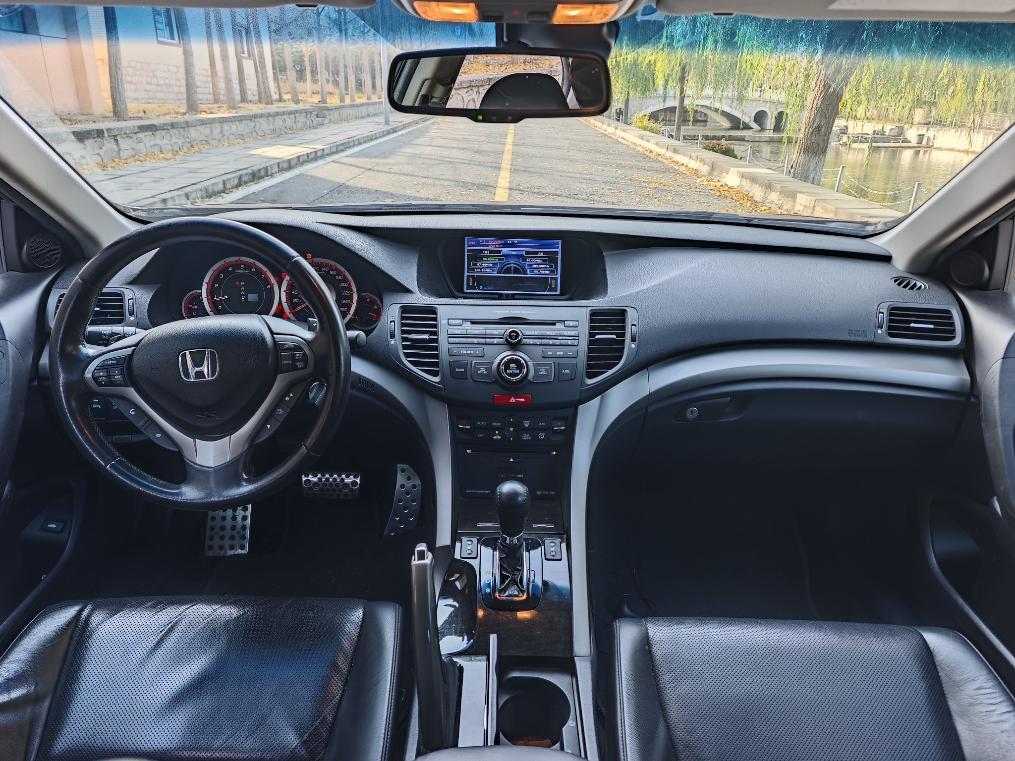 Honda Spirior 2010 car image #7