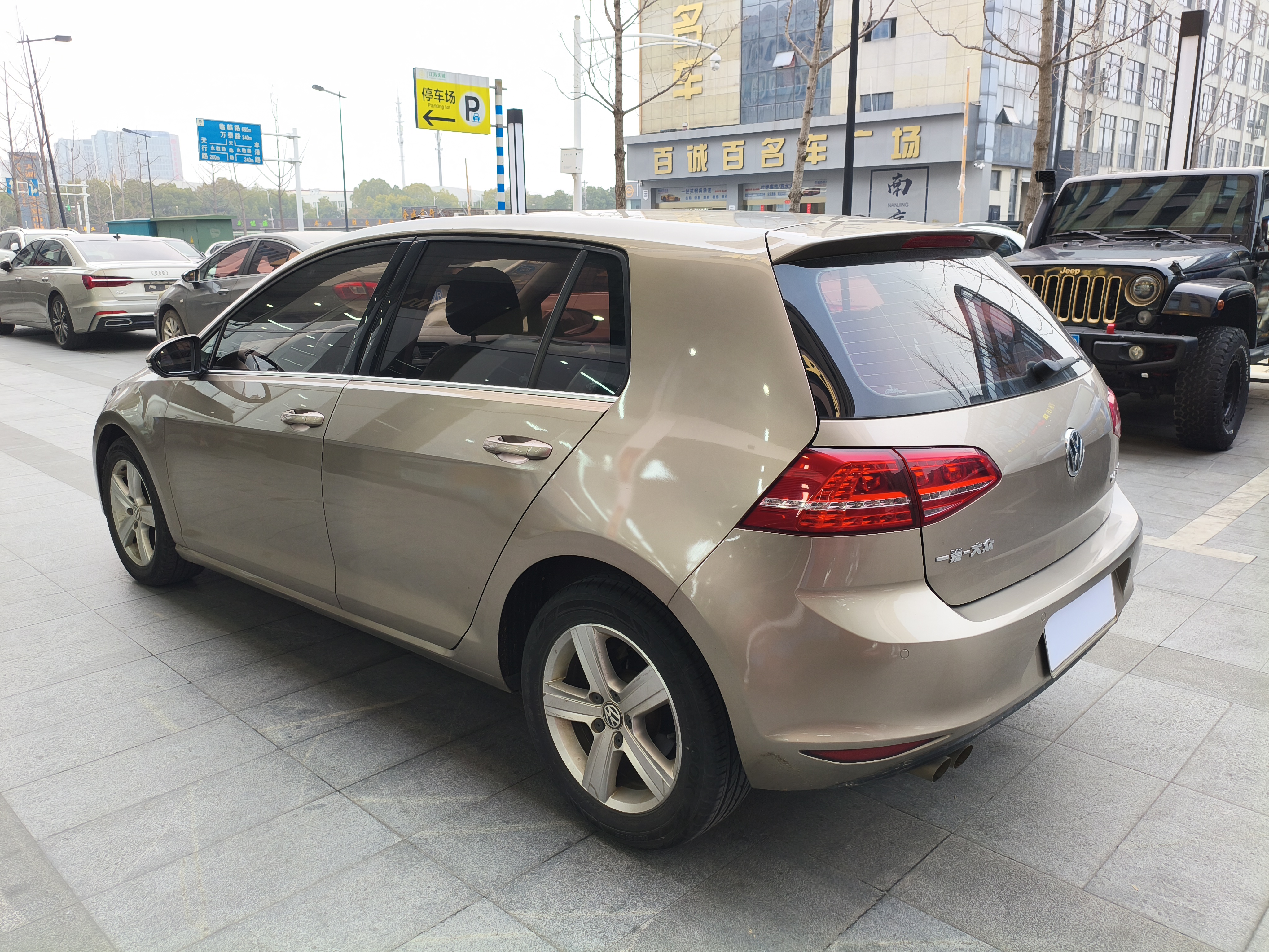Volkswagen Golf 2015 car image #7
