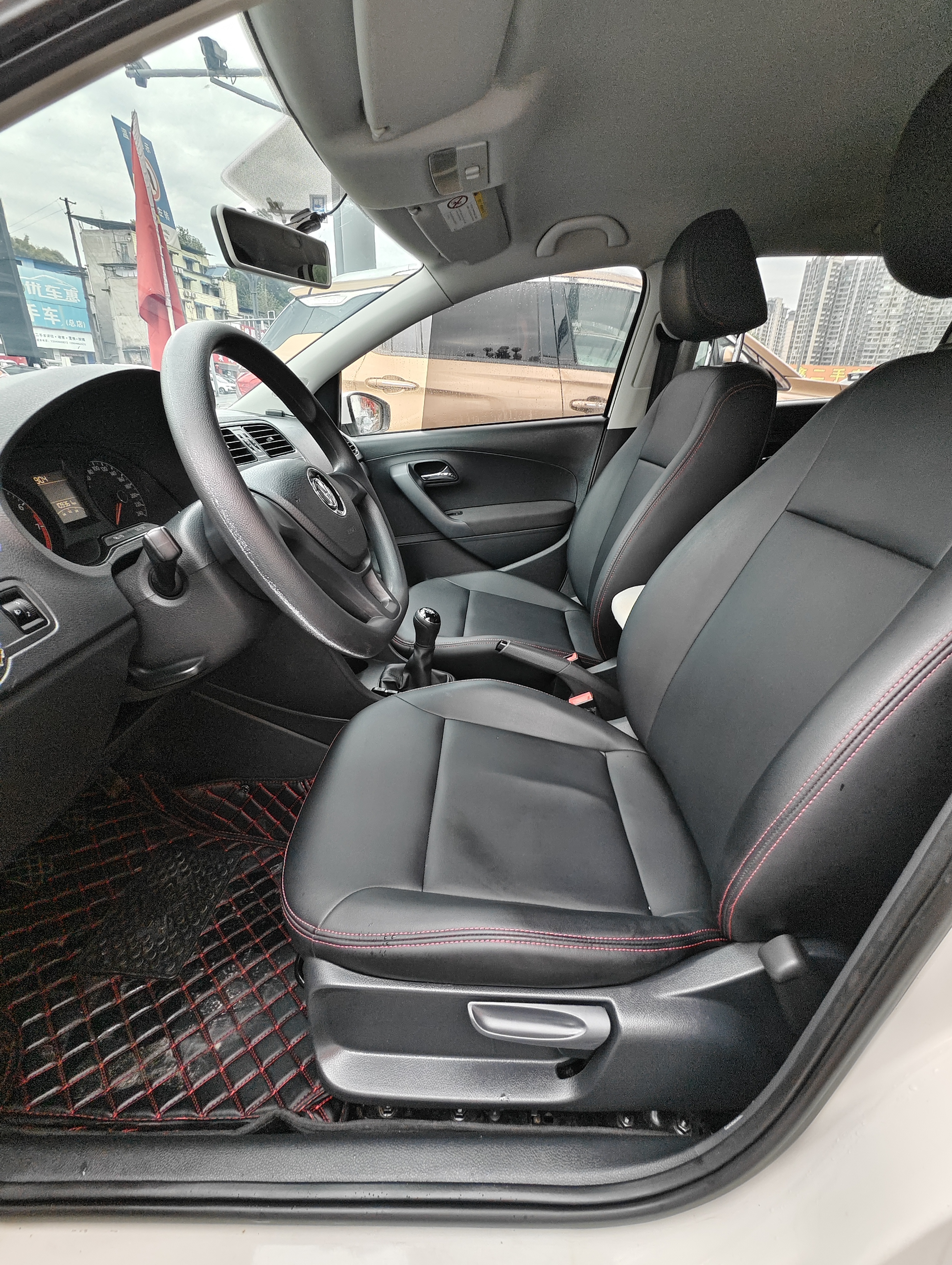 Polo 2016 car image #7