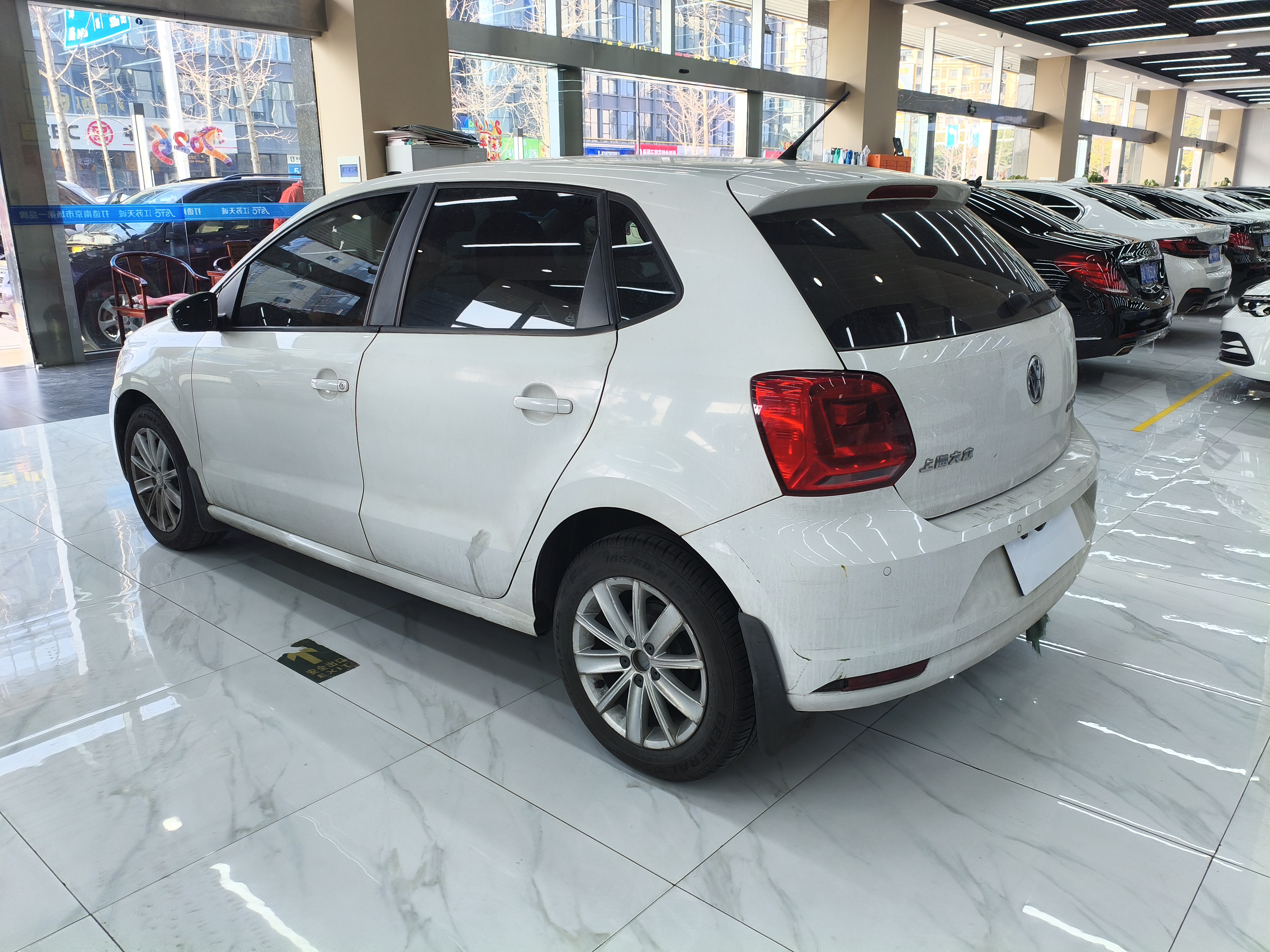 Volkswagen Polo 2015 immagine di auto #7