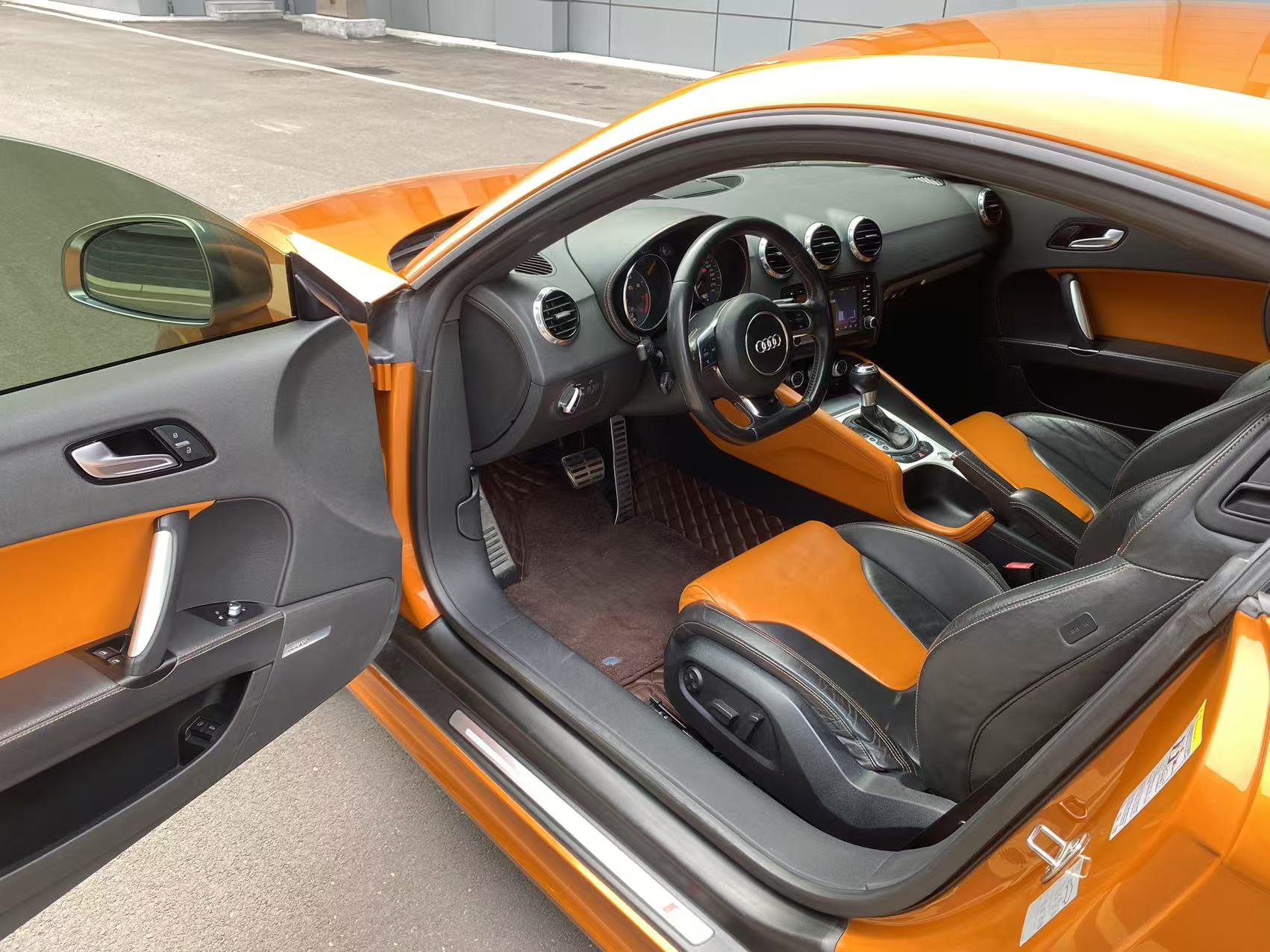 Audi TTS 2013 car image #7