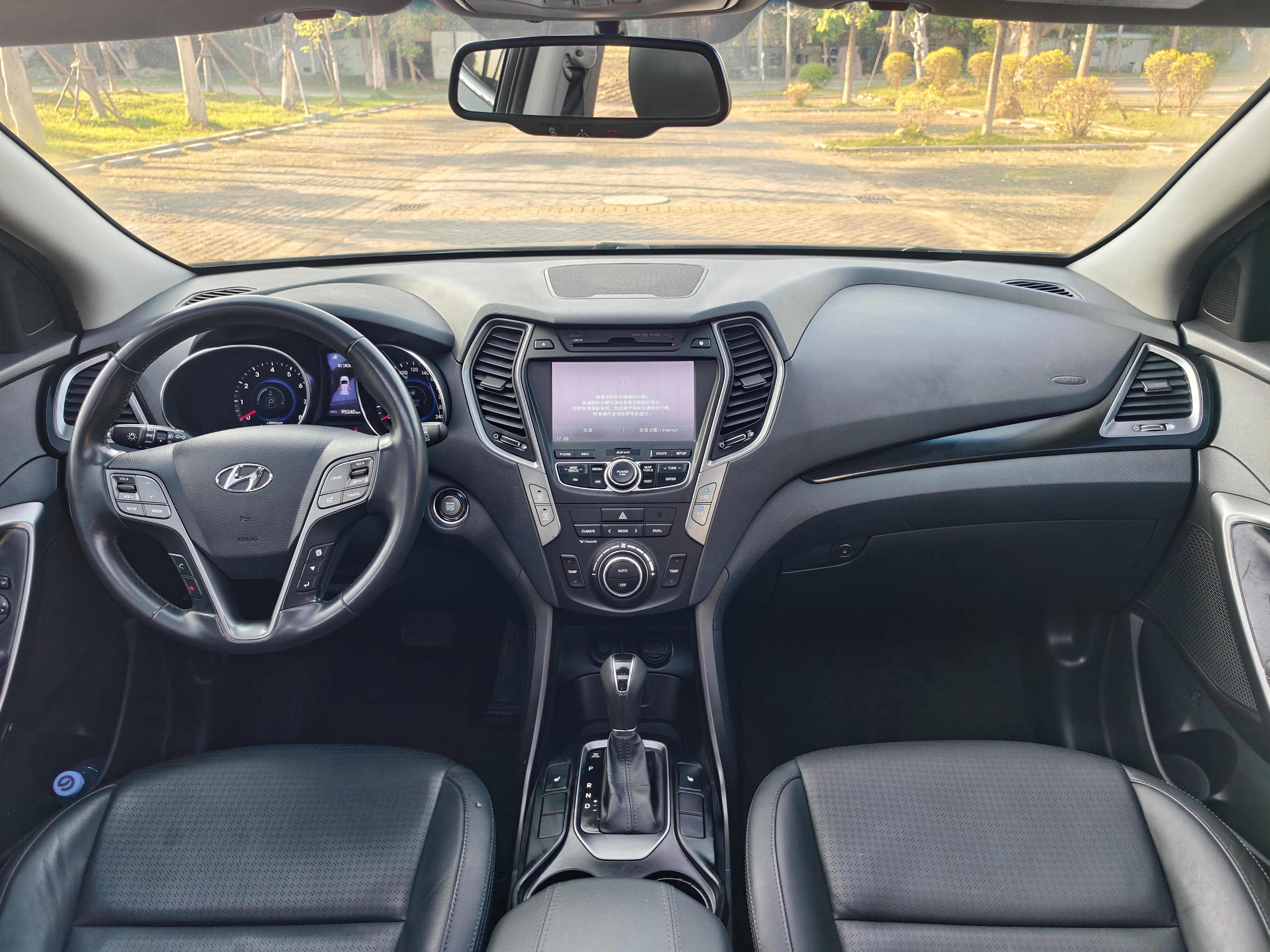 Hyundai Santa Fe (Imported) 2013 car image #7