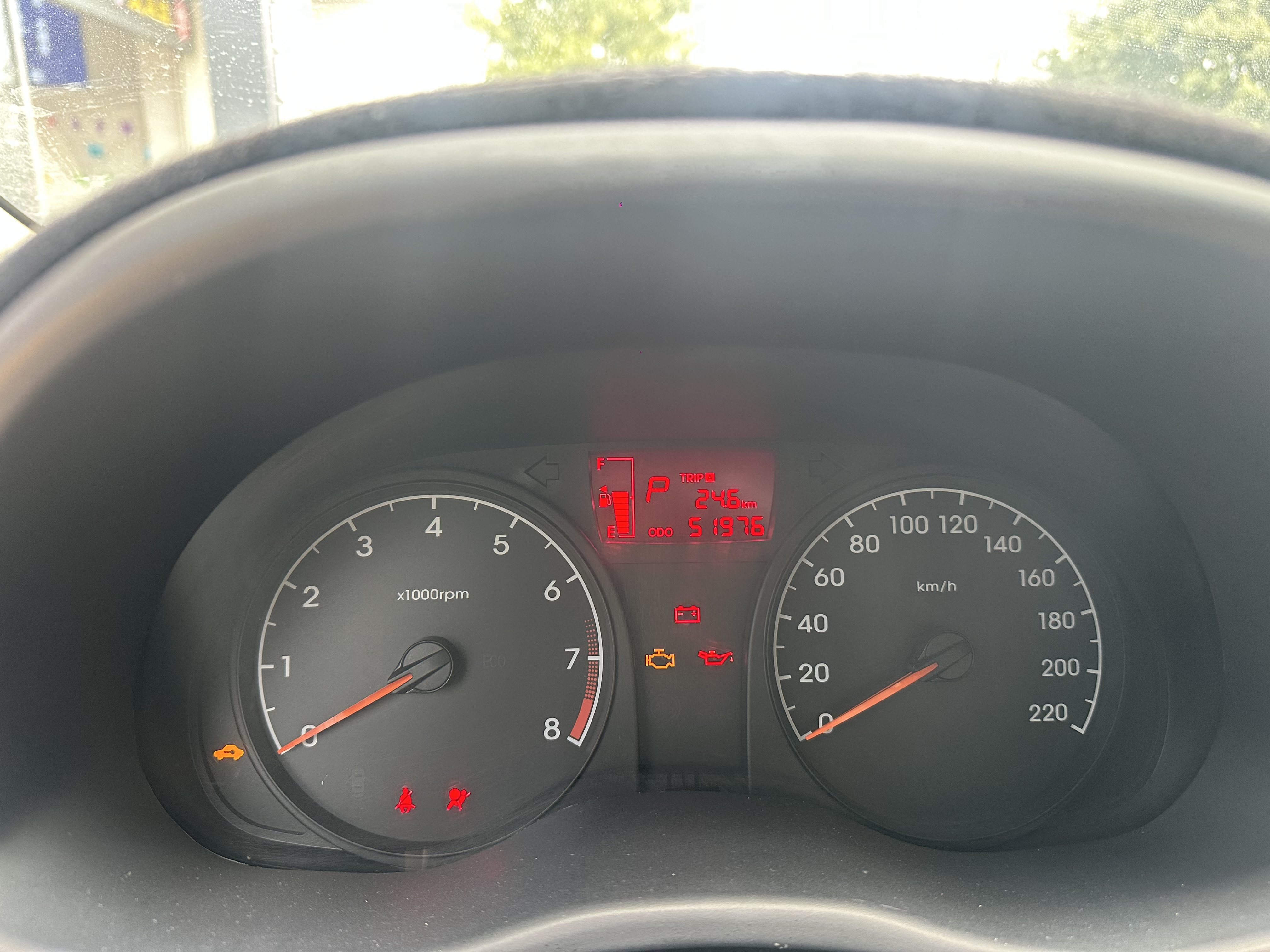 Hyundai Reina 2015 car image #7