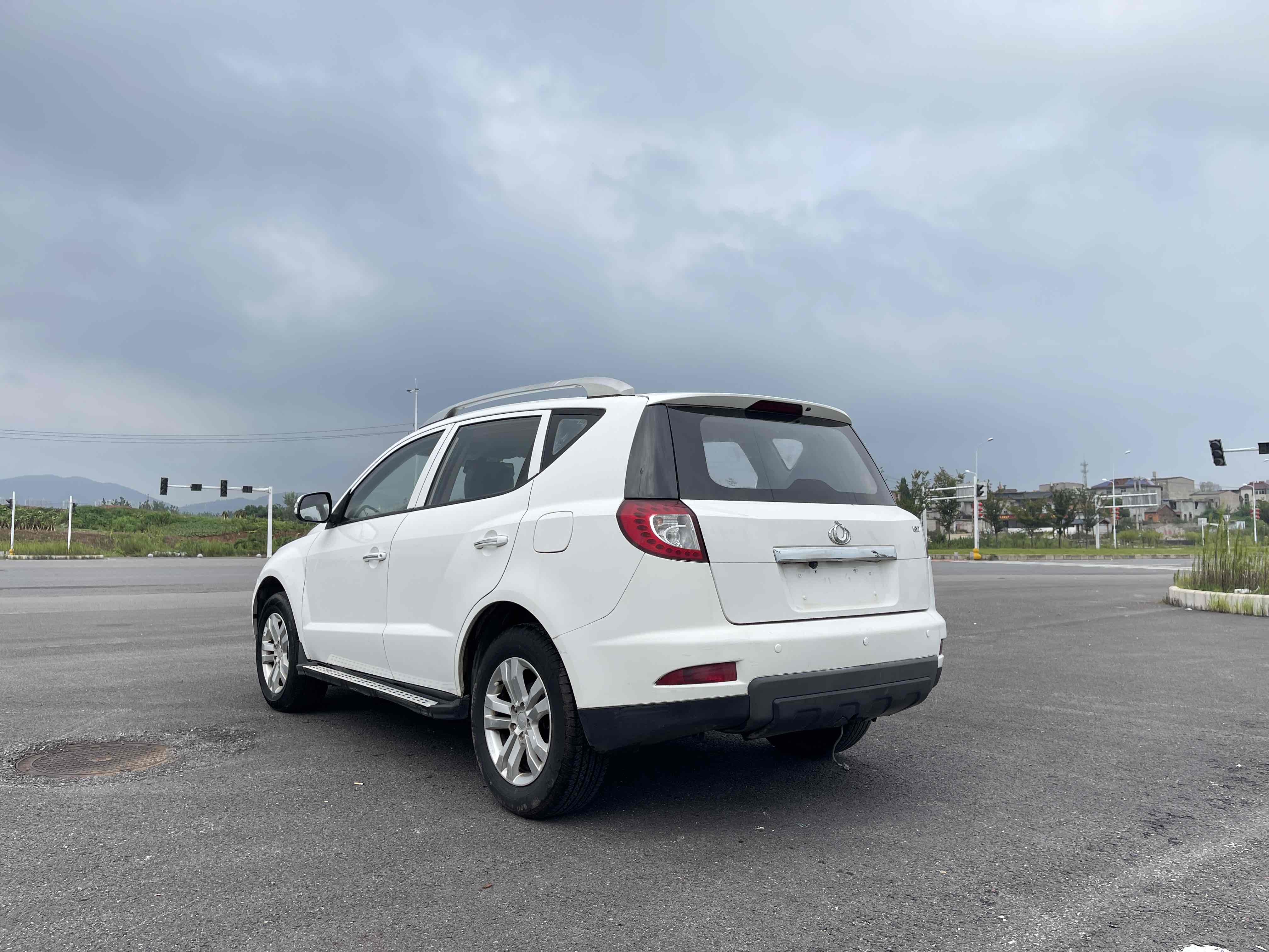 GEELY GX7 2015 car image #7