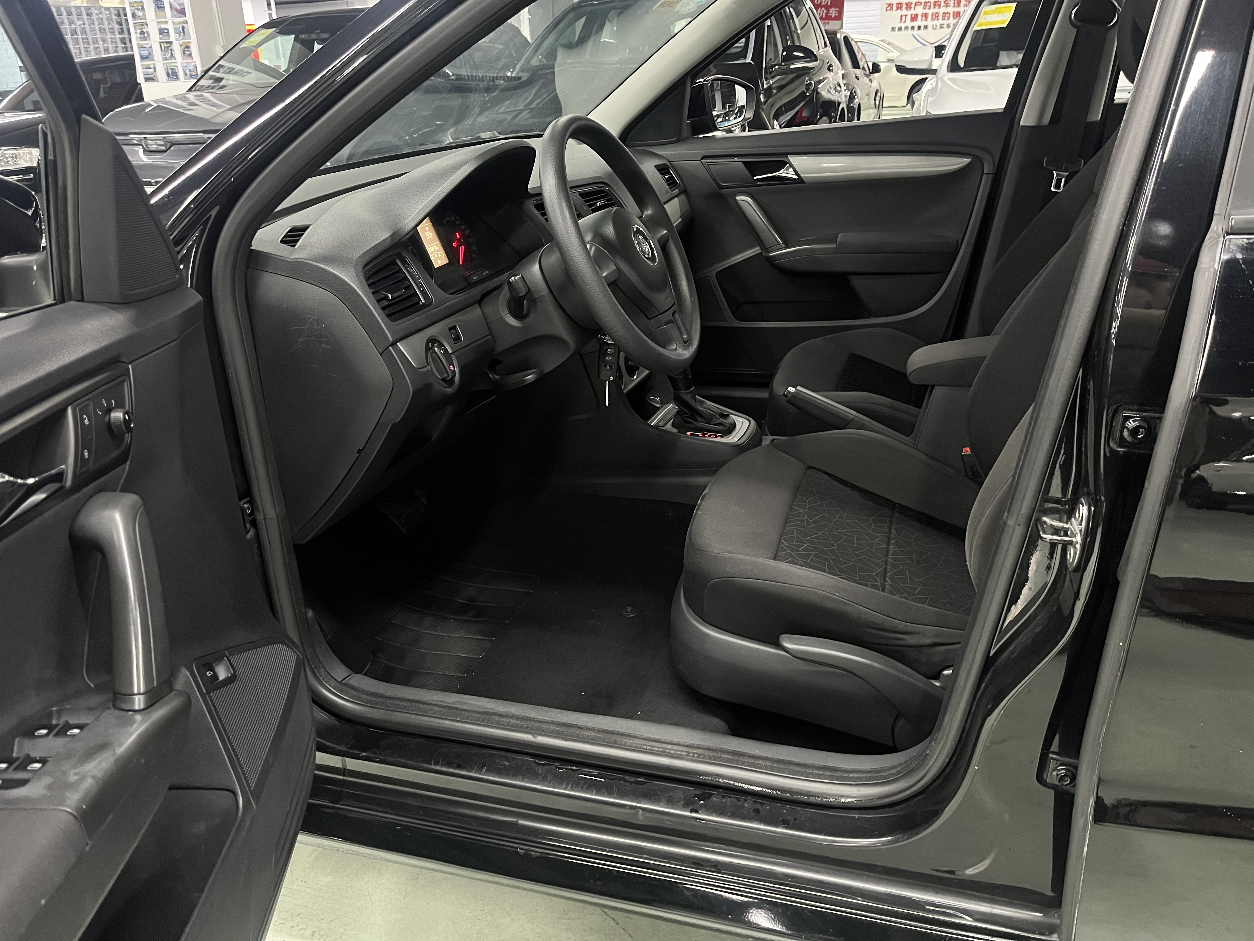 Volkswagen Lavida 2014 car image #7