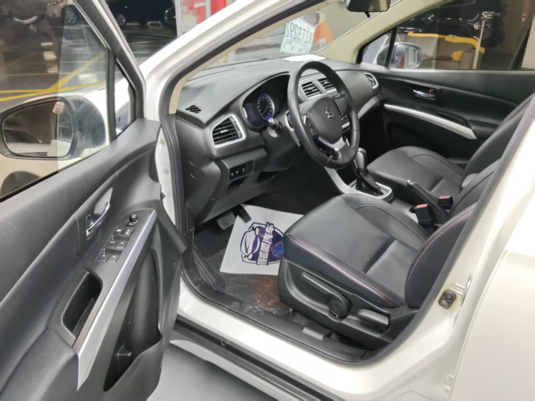 Suzuki S-Cross 2015 صورة سيارة #7