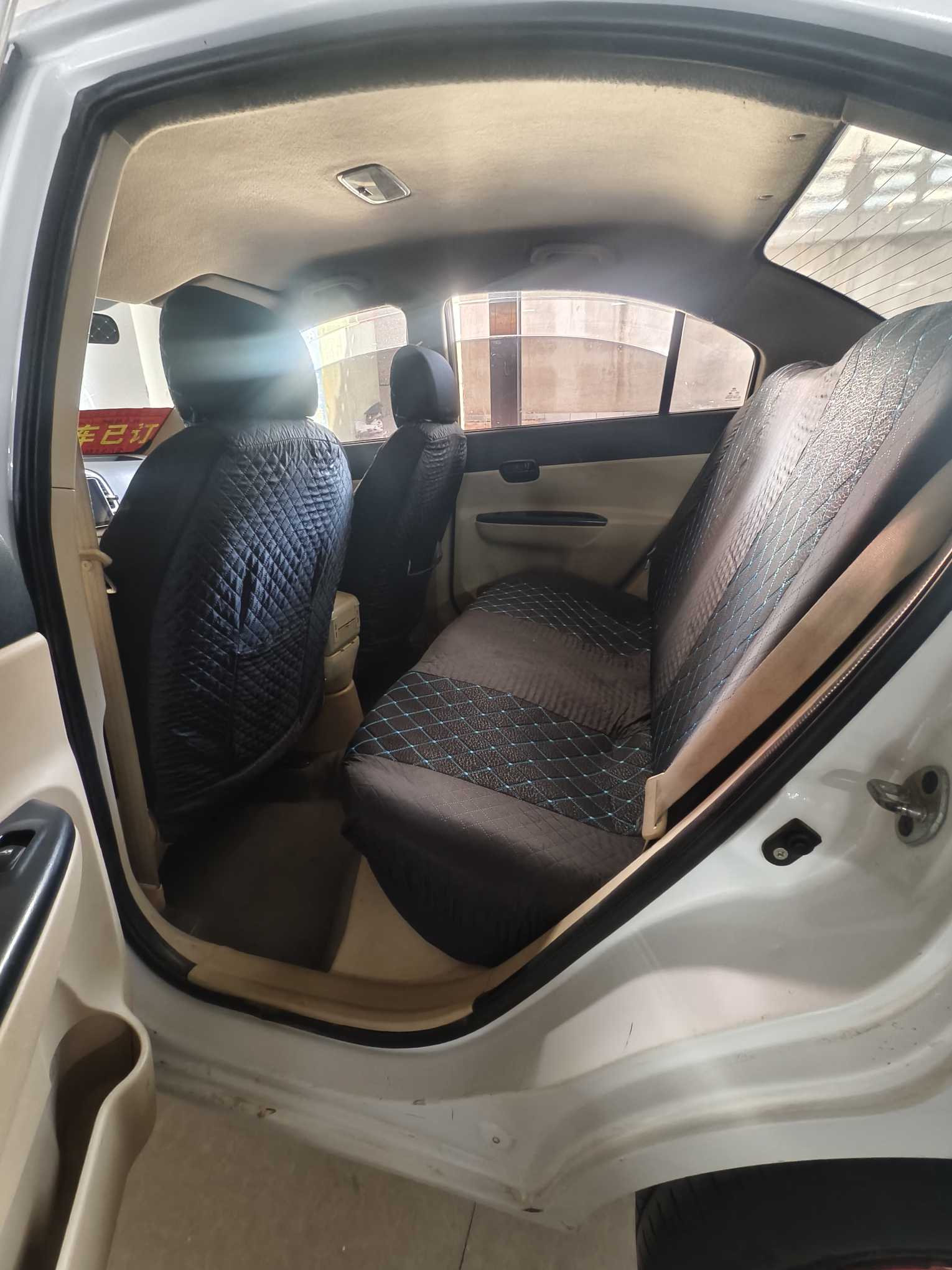 Hyundai Accent 2009 car image #7