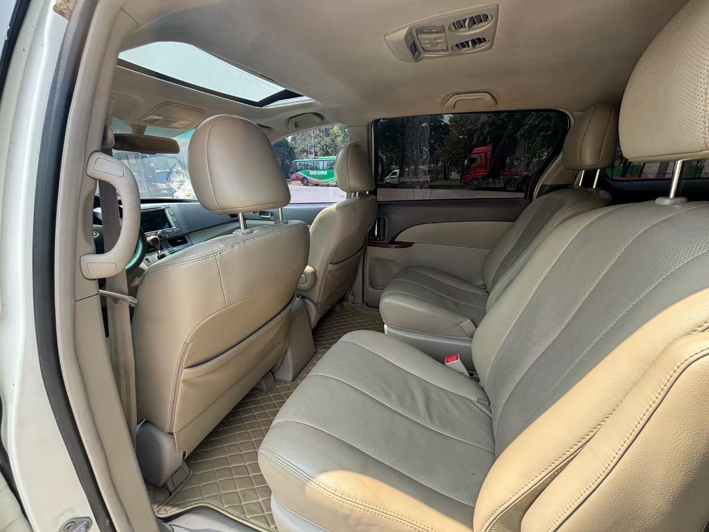 BYD M6 2015 #7 BYD M6 2015 car image #7