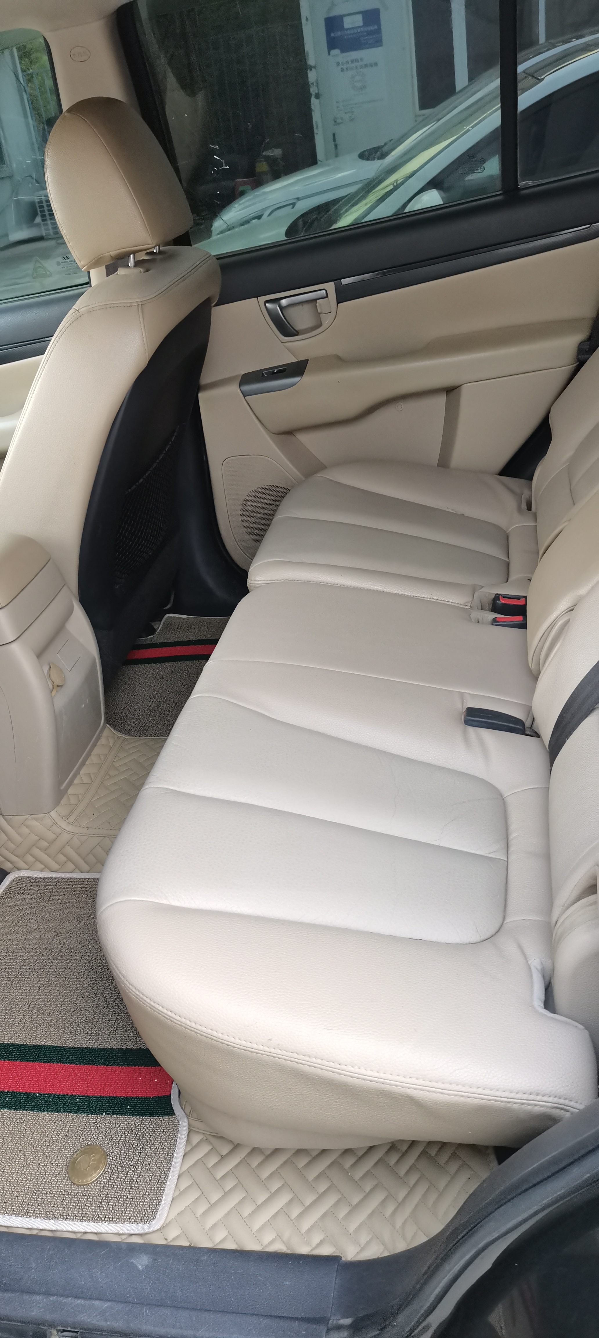 Hyundai Santa Fe Classic 2010 car image #7