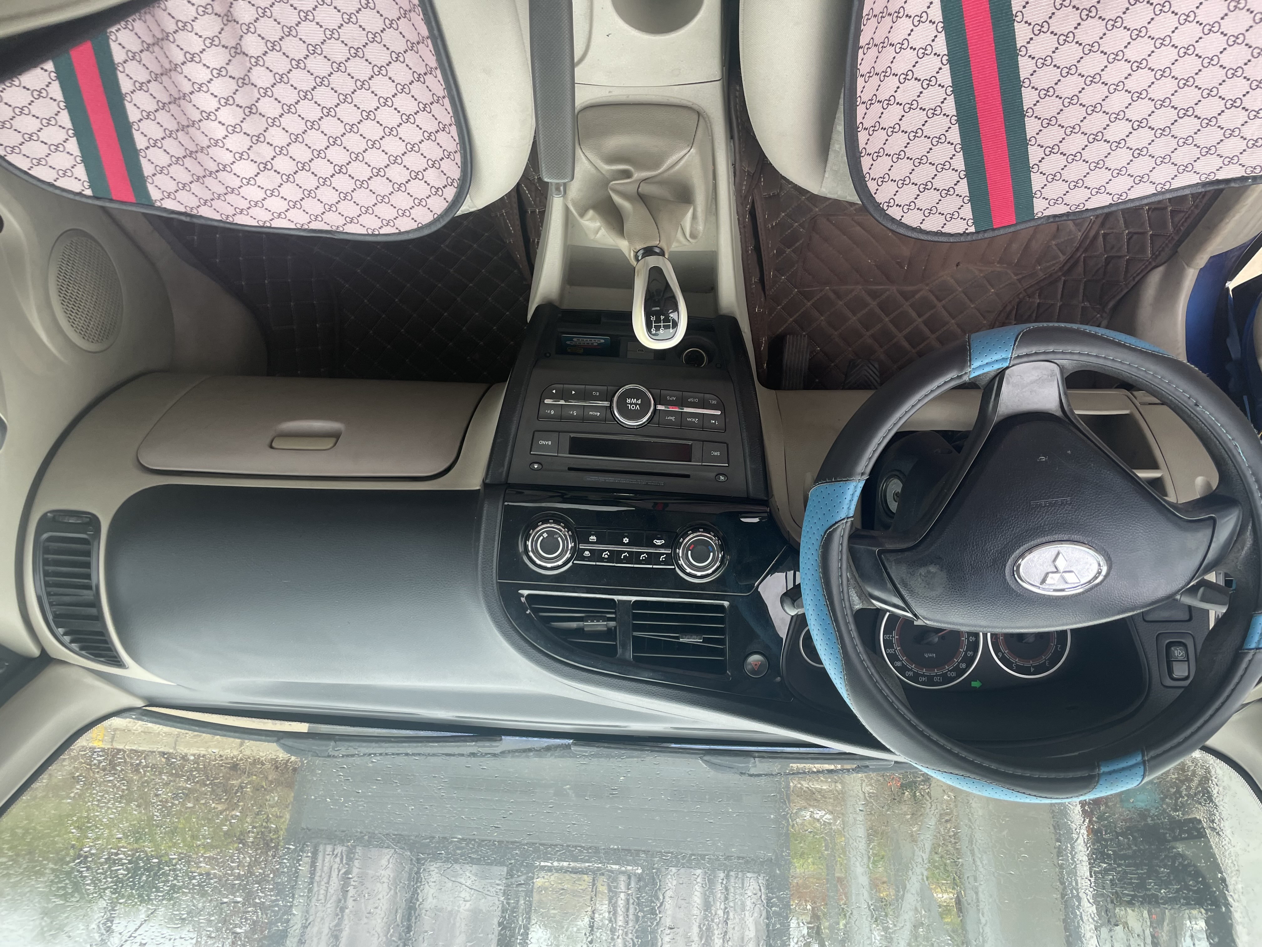 Soueast V3 Lingyue 2012 car image #7