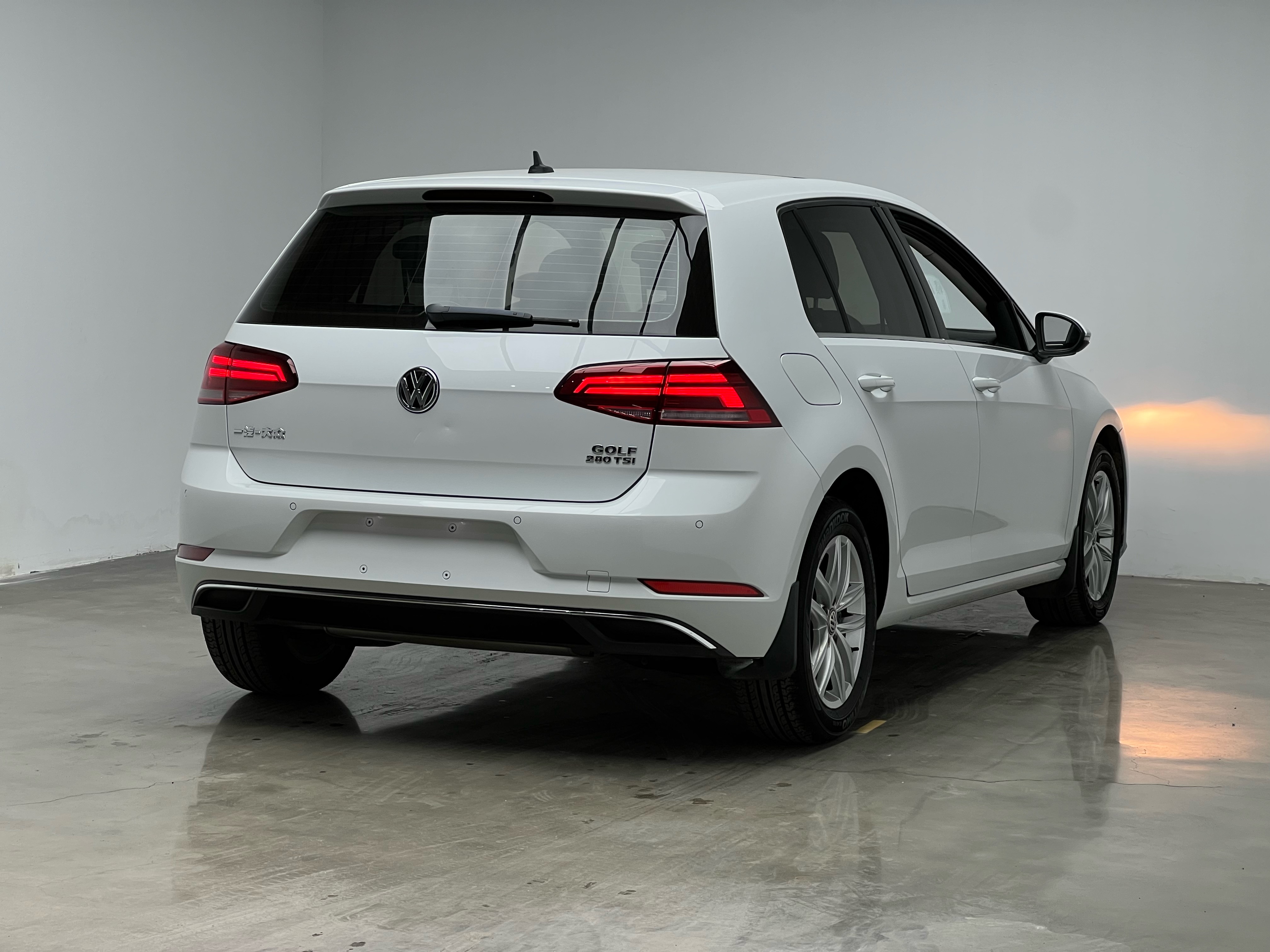 Volkswagen Golf 2019 #7 Volkswagen Golf 2019 car image #7