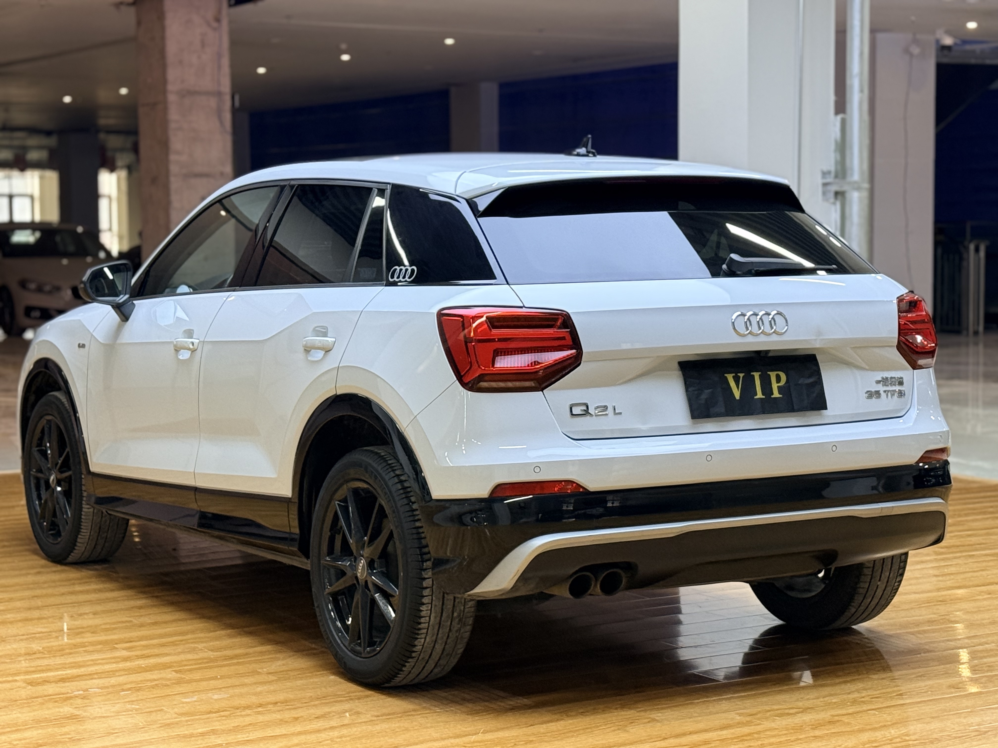 Q2L 2019 car image #7