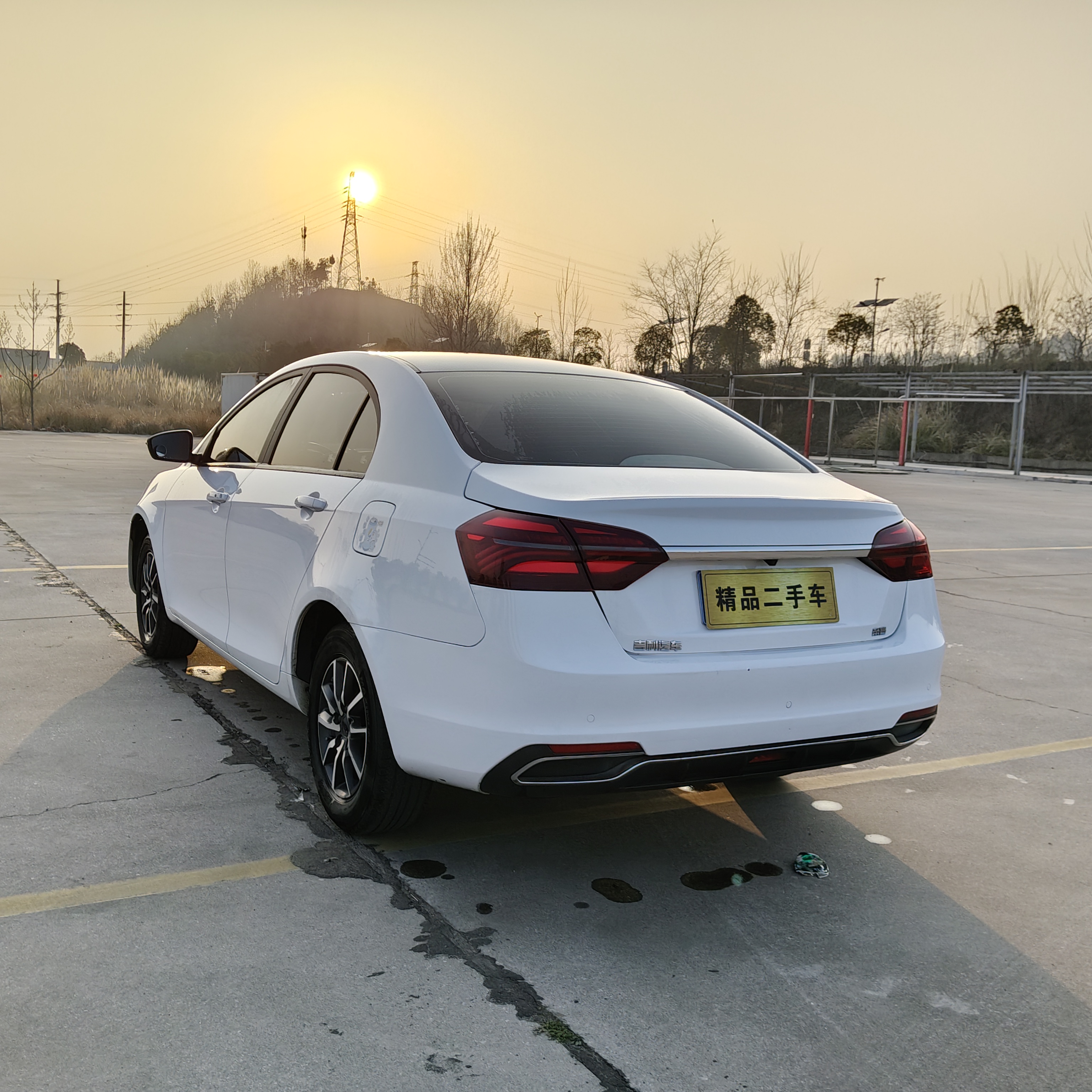 GEELY Emgrand 2019 #7 GEELY Emgrand 2019 car image #7