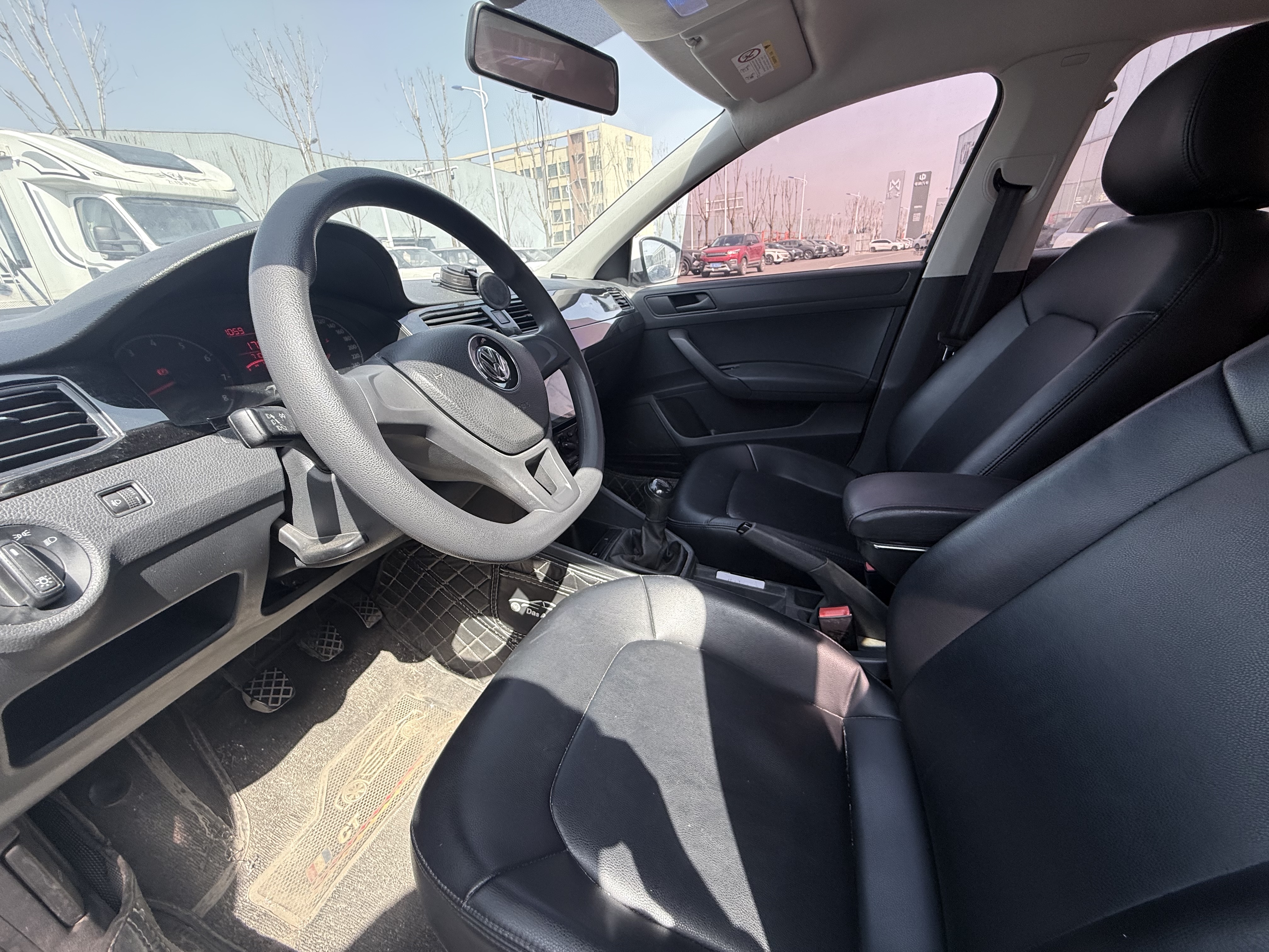 Santana 2020 car image #7