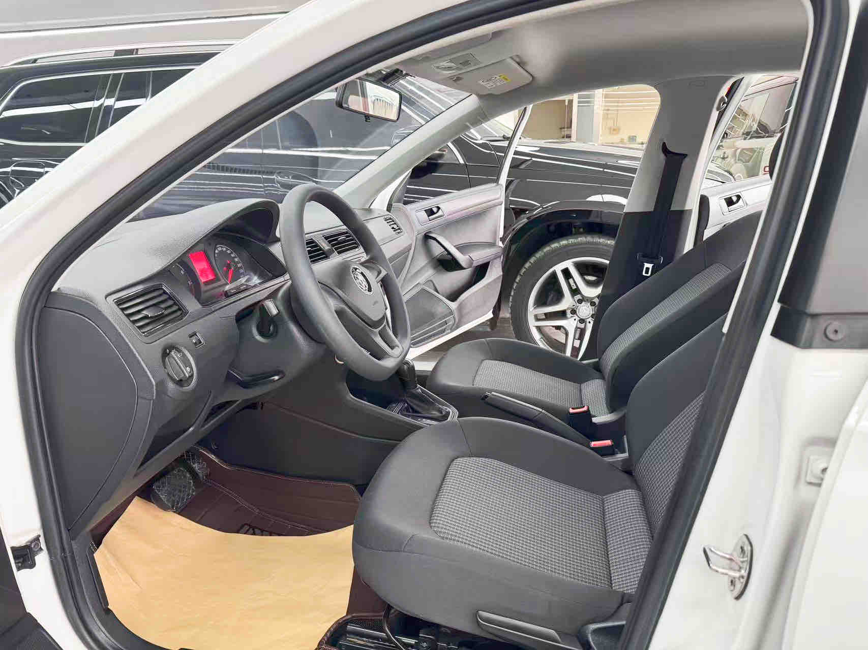 Santana 2019 car image #7