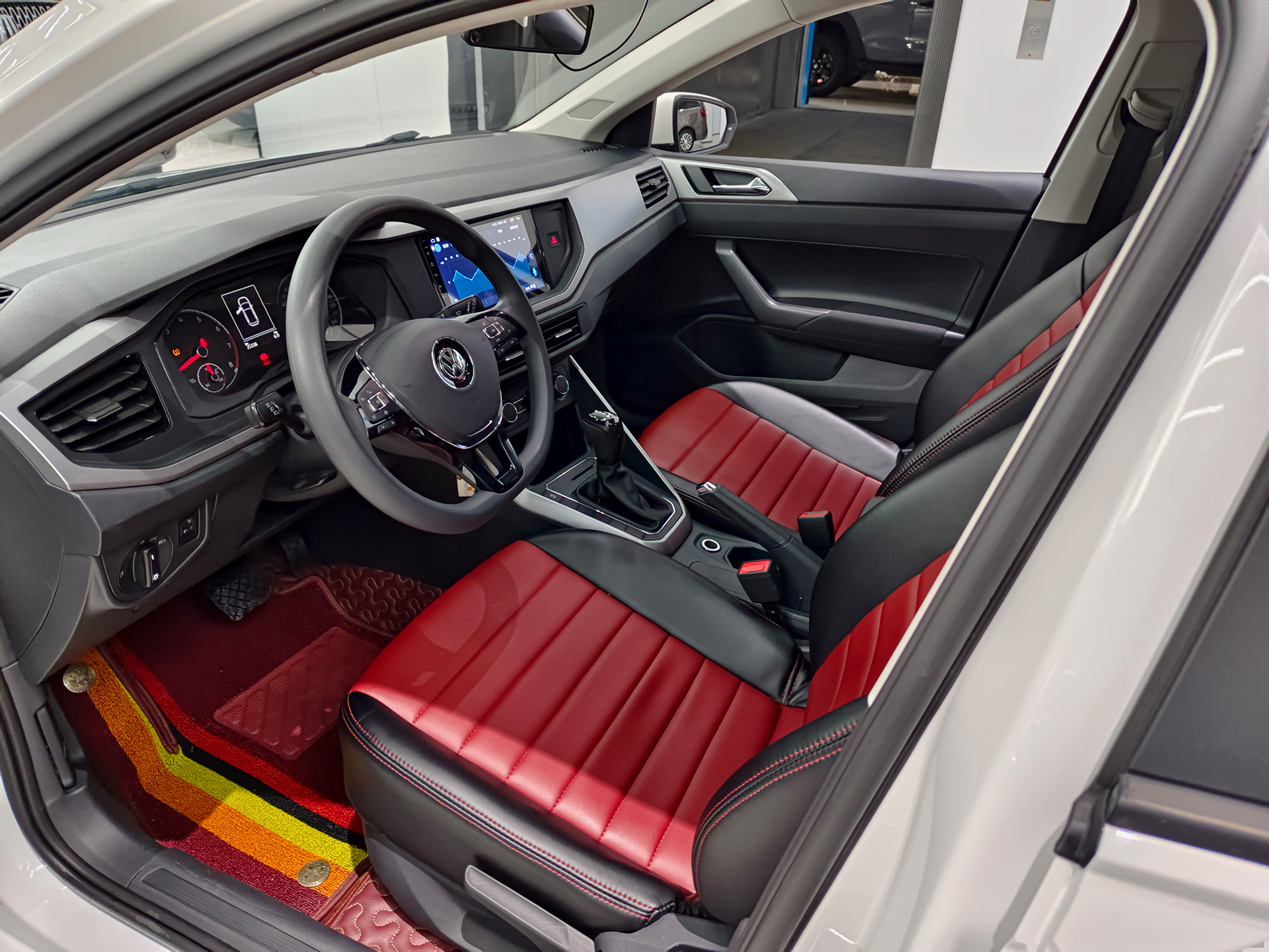 Volkswagen Polo 2021 car image #7