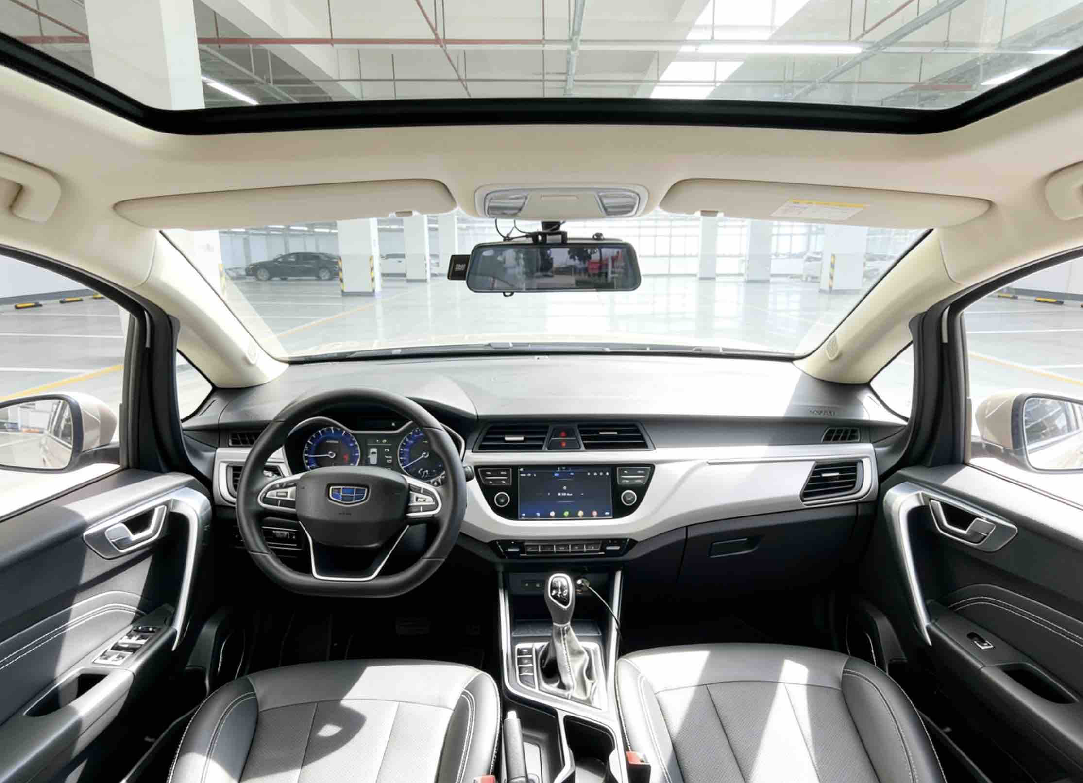 GEELY 2019 #7 GEELY 2019 car image #7