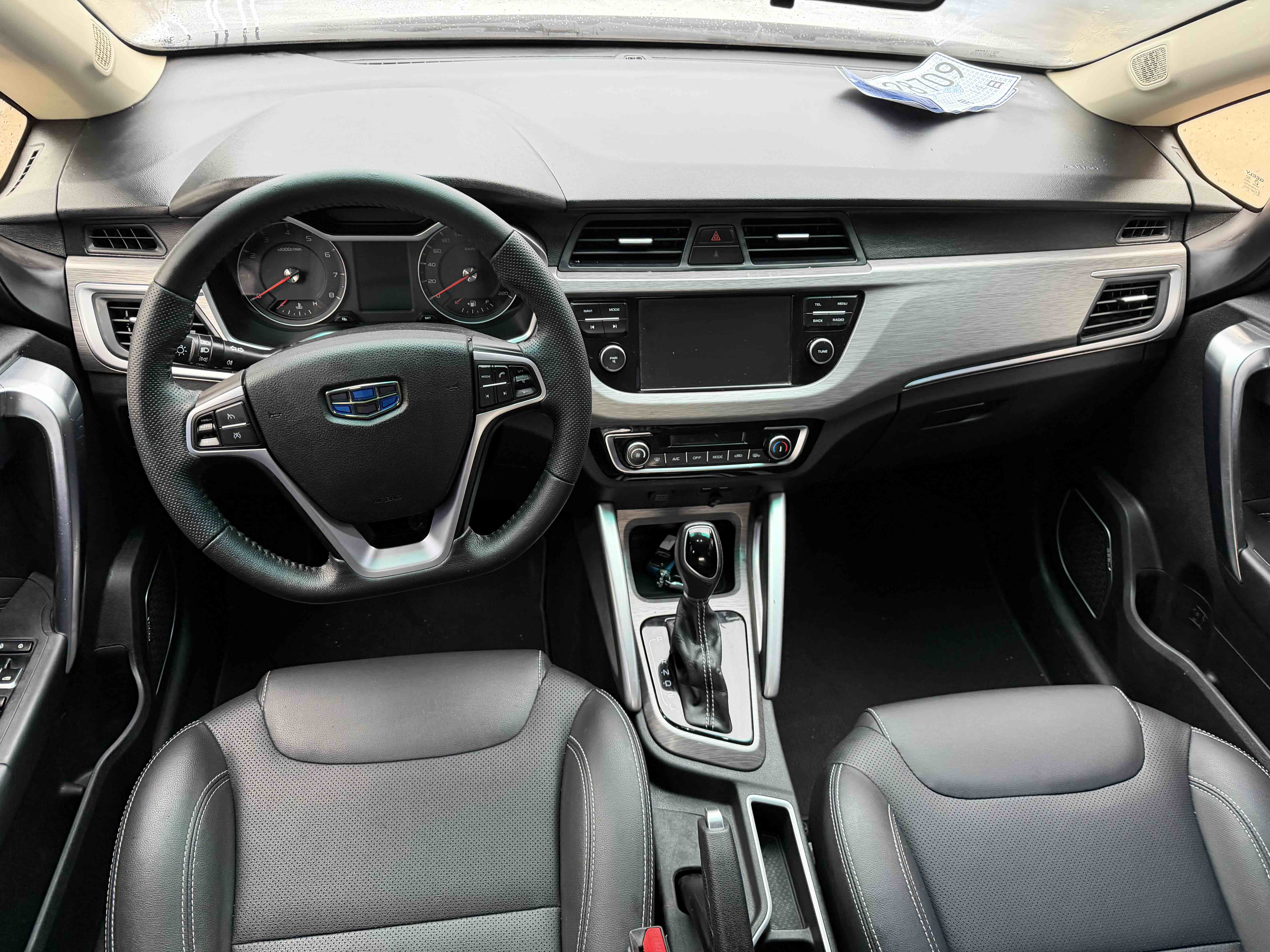 GEELY 2019 #7 GEELY 2019 car image #7