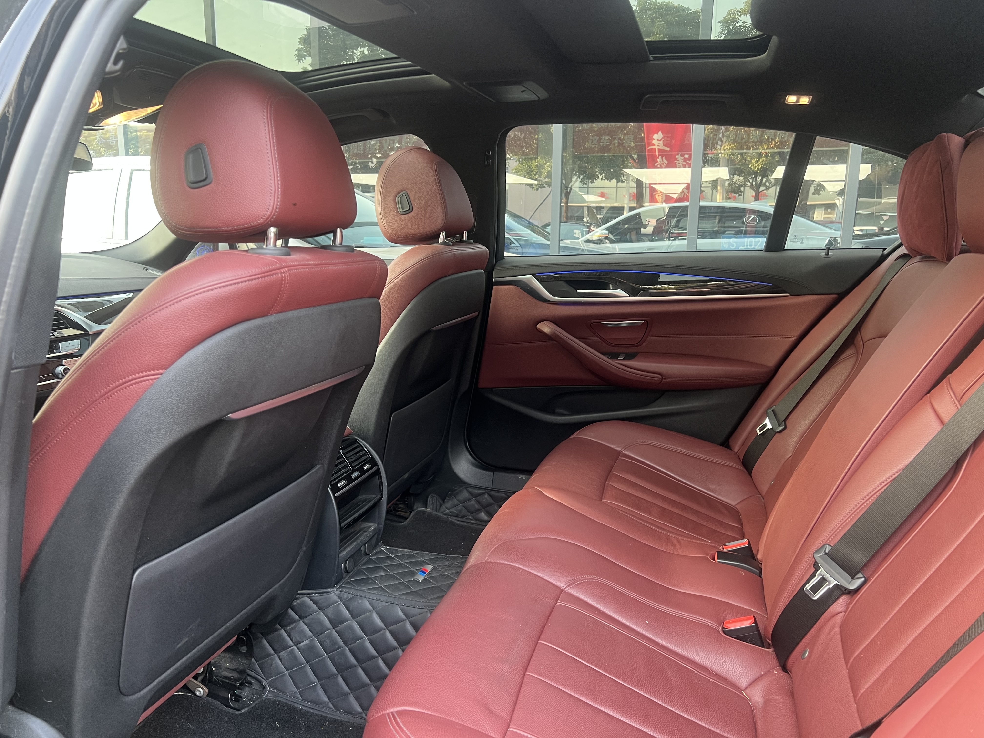 BMW 5 Series 2019 car image #7