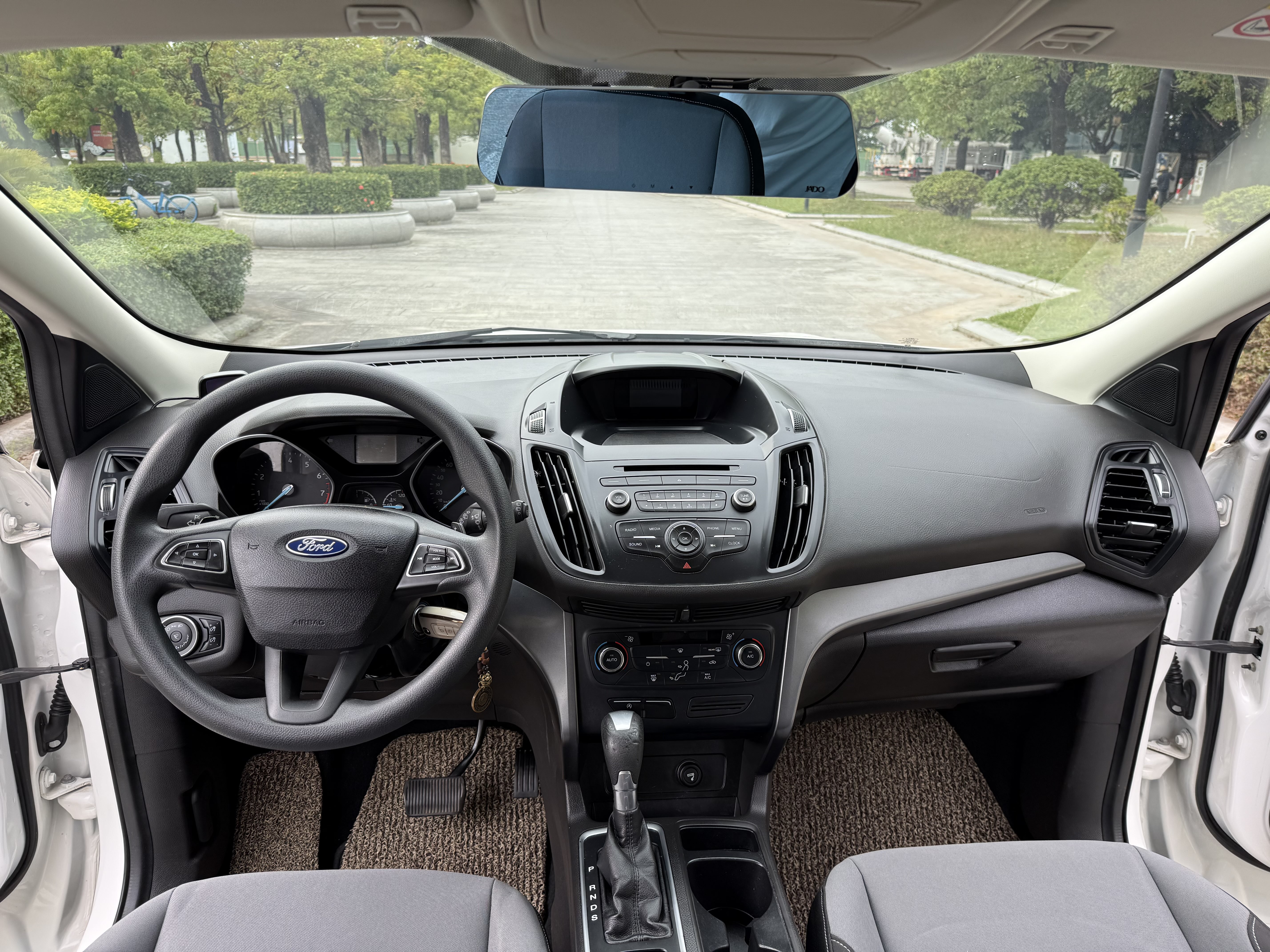 Ford Kuga 2017 car image #7