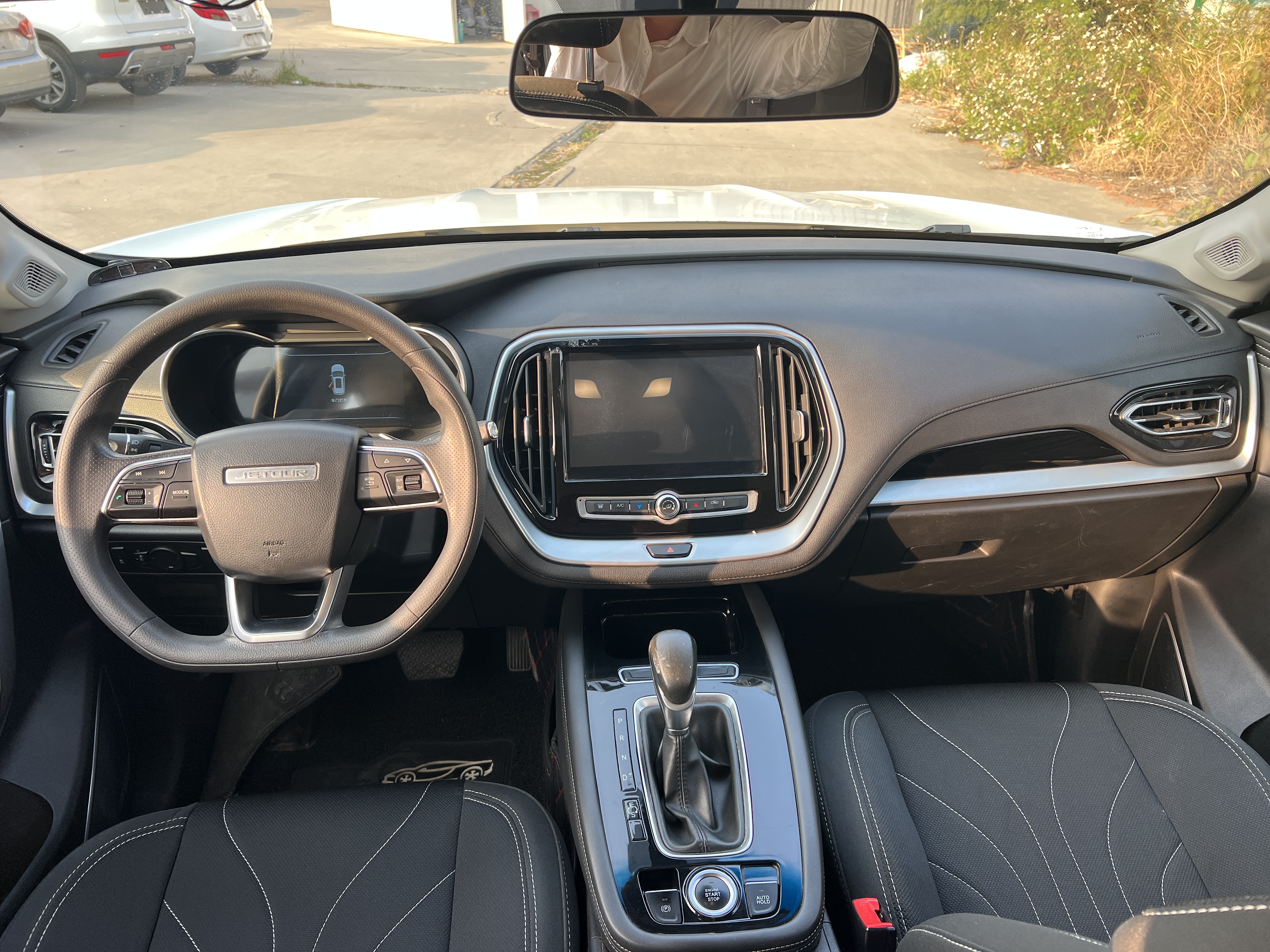 X70 2019 car image #7