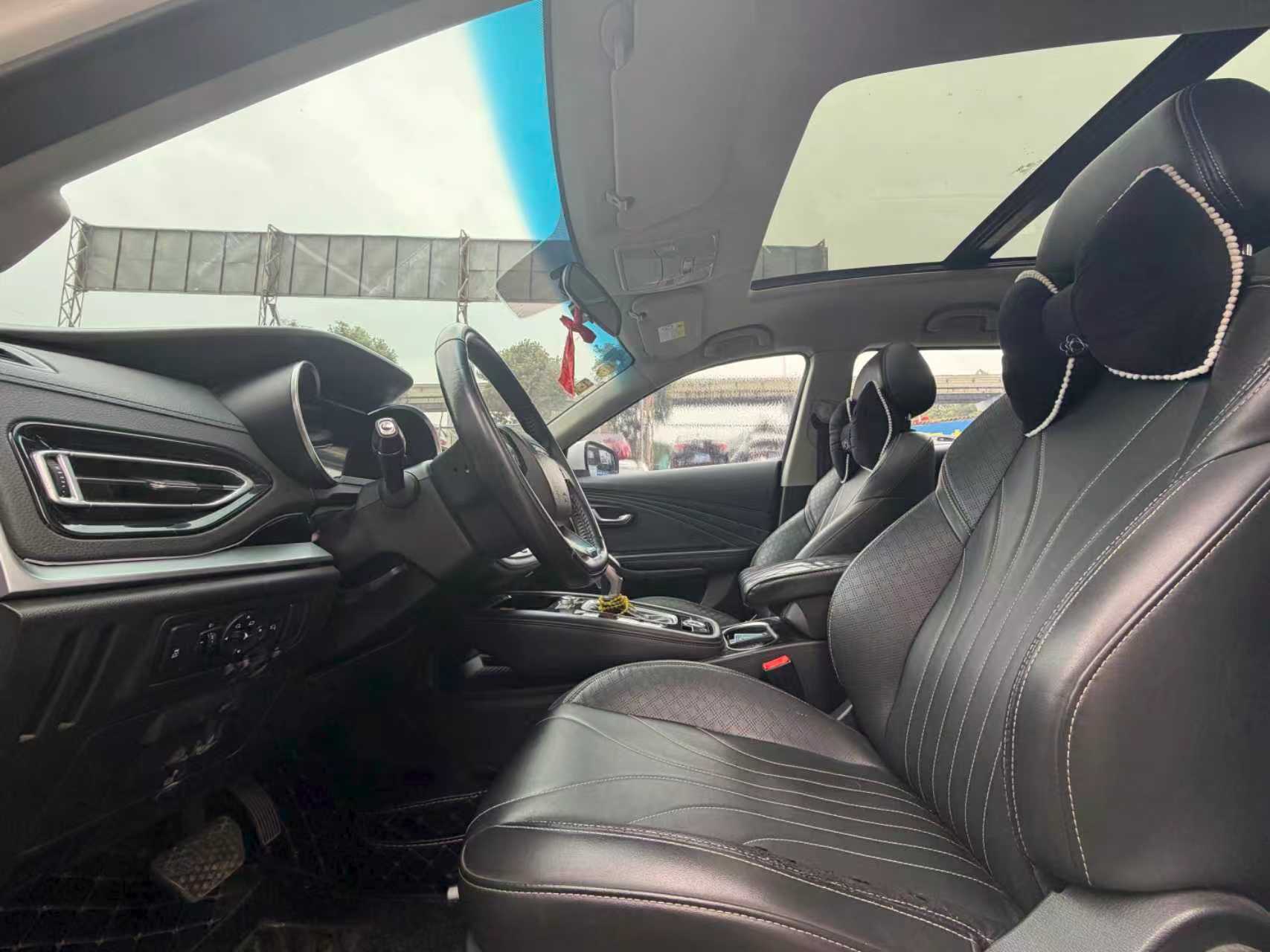X70 2019 #7 X70 2019 car image #7